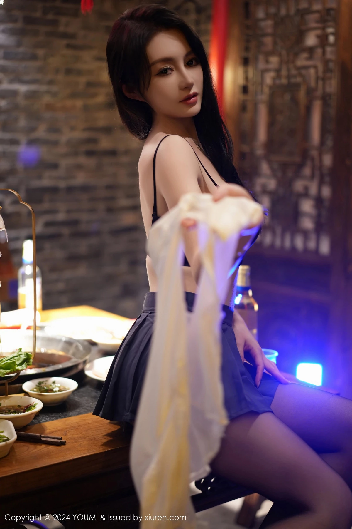 秀人集.com_[YouMi尤蜜荟]Vol.1062_模特林幼一性感JK制服露黑色内衣配超薄黑丝秀完美身材诱惑写真70P