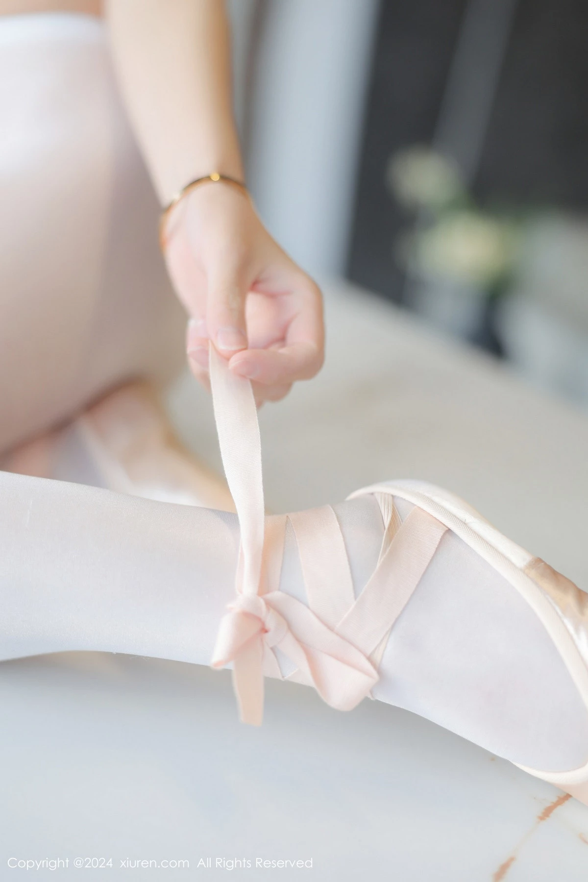 秀人集.com_[XiuRen秀人网]No.8564_模特桃妖夭性感白色芭蕾连体衣配白丝裤袜秀曼妙身姿诱惑写真80P