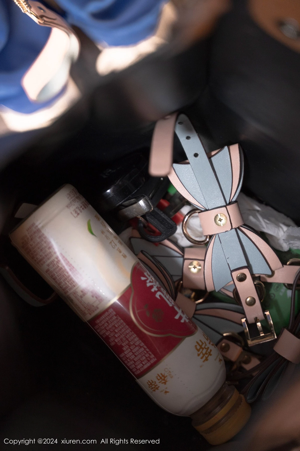 秀人集.com_[XiuRen秀人网]No.8621_新人模特粉嫩嫩性感学妹服饰露粉色内衣配超薄肉丝迷人诱惑写真82P