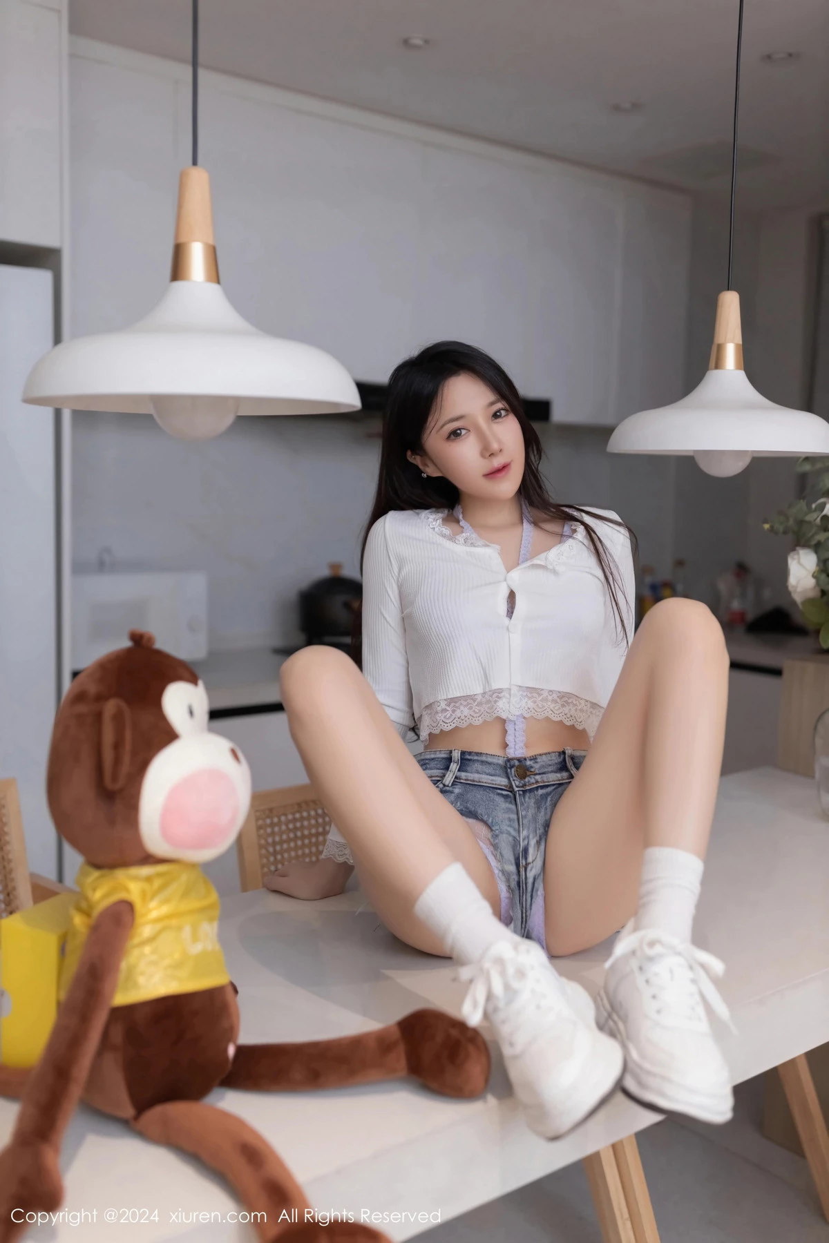 秀人集.com_[XiuRen秀人网]No.8639_模特鱼子酱Fish性感白色短T配紫色情趣内衣秀曼妙身姿诱惑写真80P