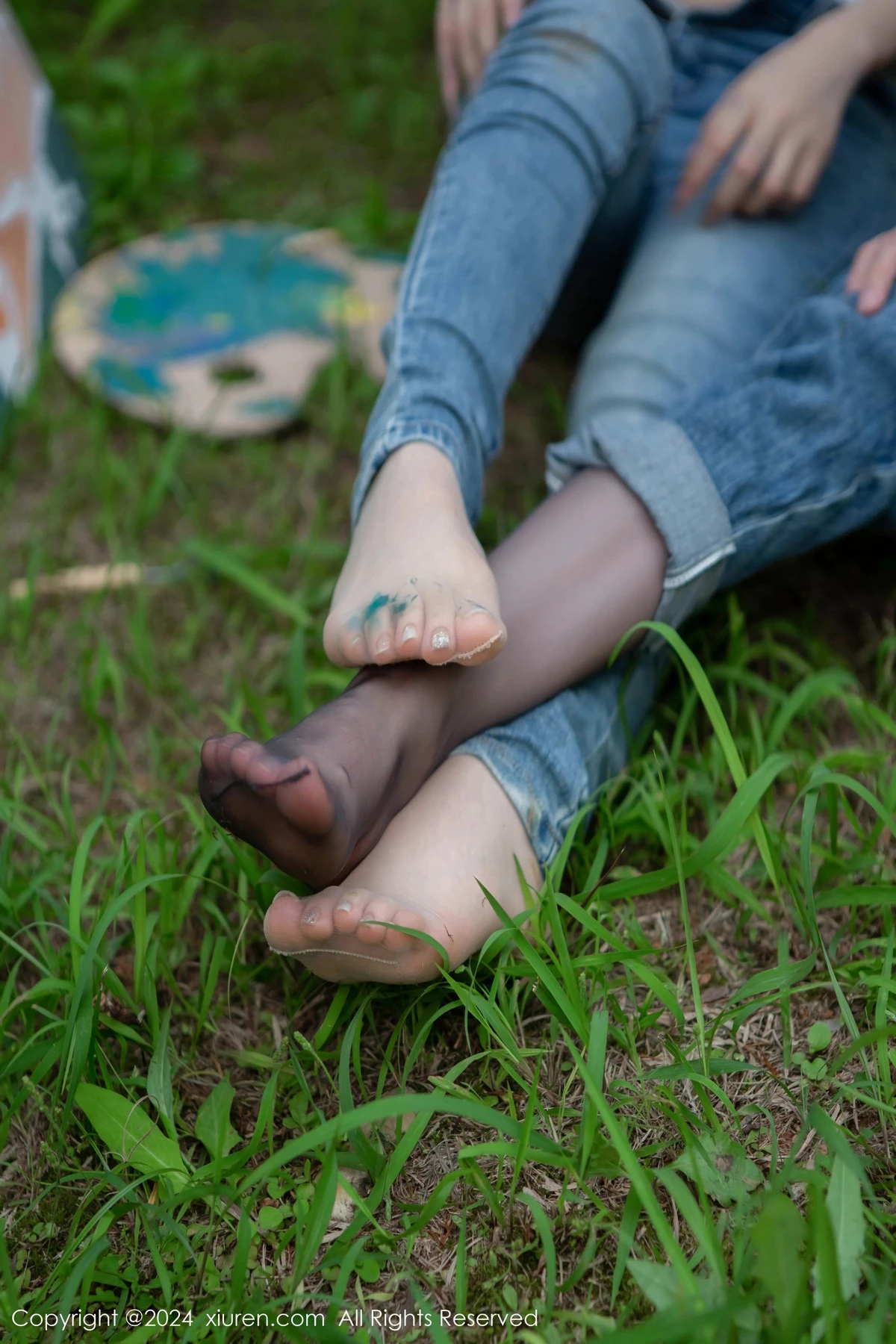 秀人集.com_[XiuRen秀人网]No.8638_模特合集豆瓣酱户外性感白T配牛仔裤露超薄丝袜秀美腿诱惑写真73P