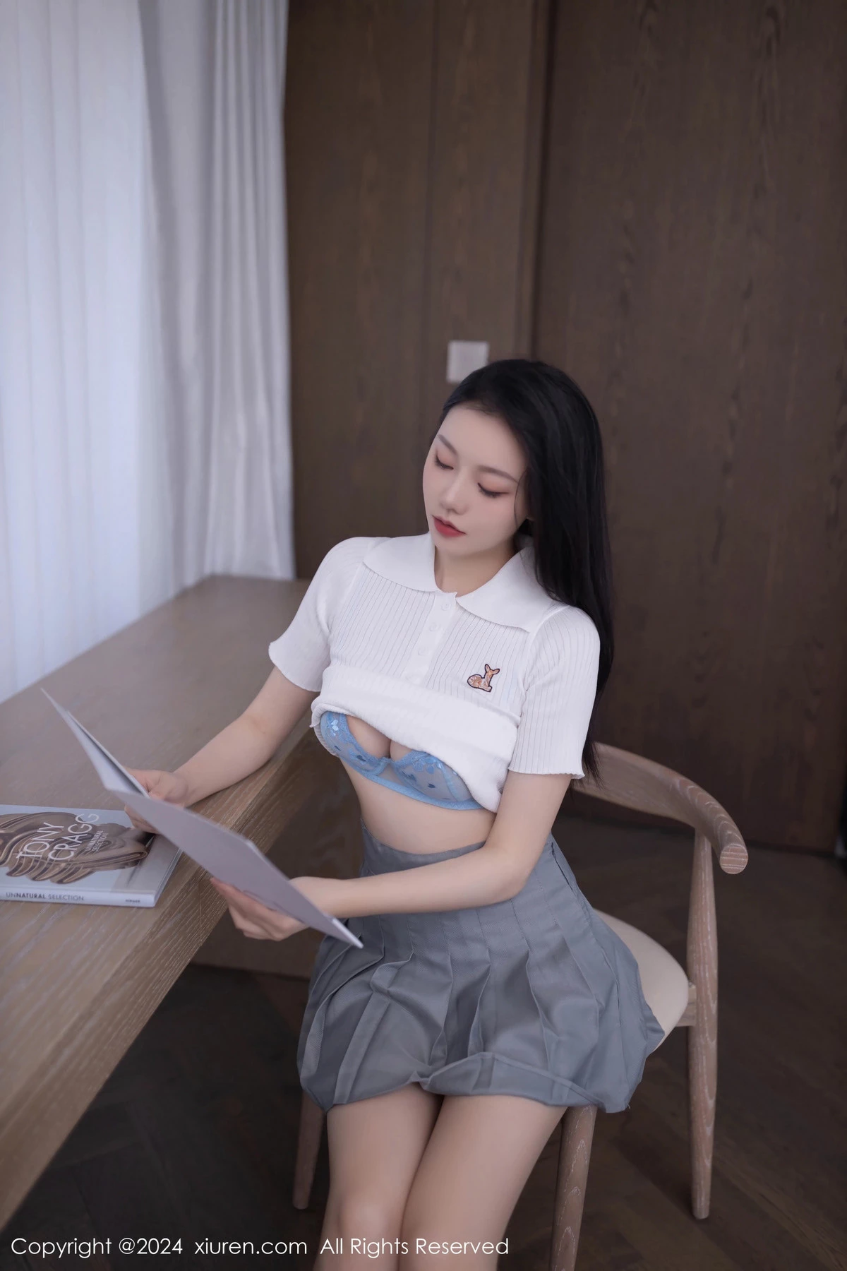 秀人集.com_[XiuRen秀人网]No.8649_模特安然anran性感白色上衣配灰色短裙露蕾丝内衣撩人诱惑写真80P