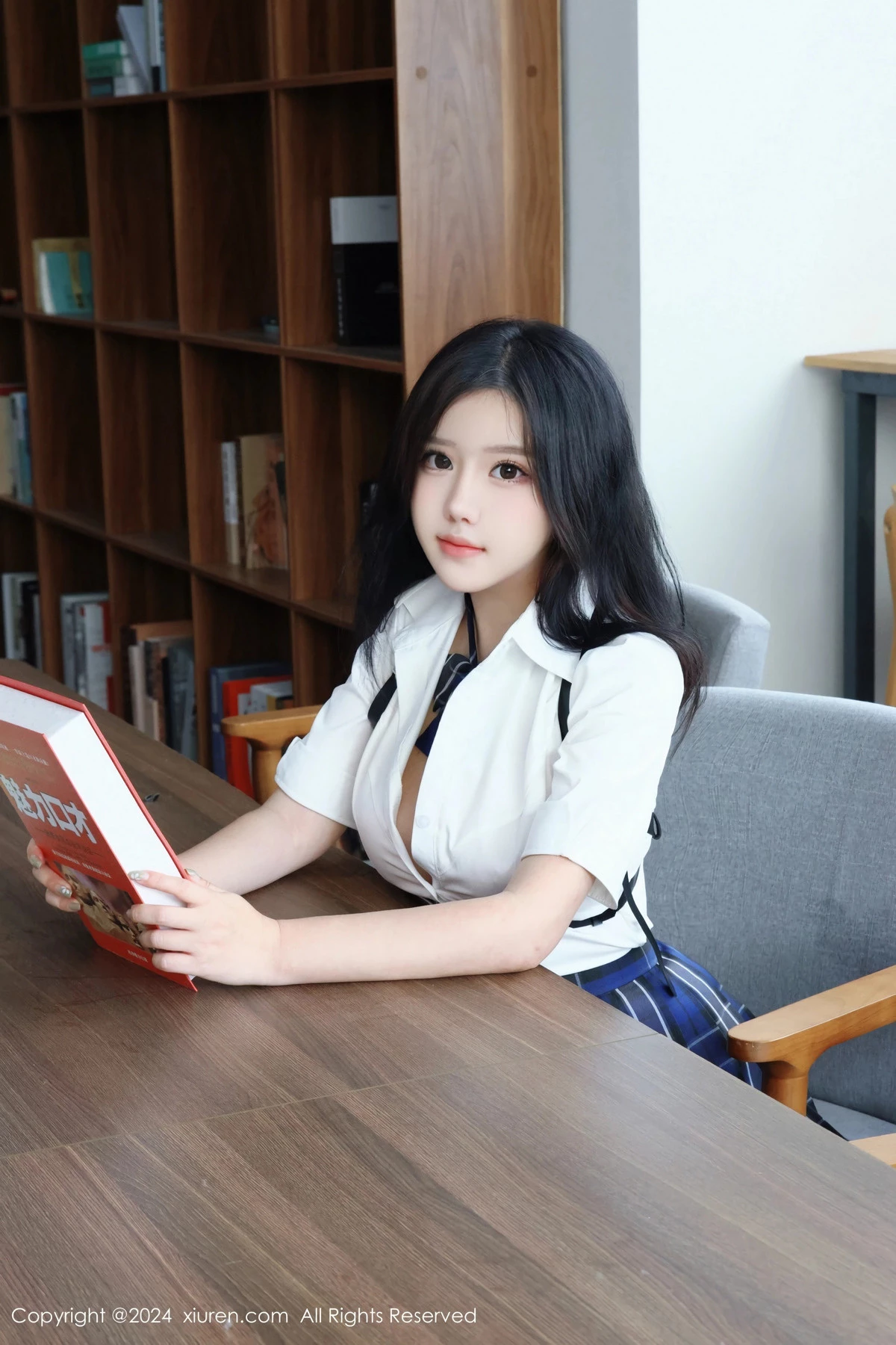秀人集.com_[XiuRen秀人网]No.8637_模特小薯条nienie图书馆场景JK制服配黑丝袜秀完美身材诱惑写真80P