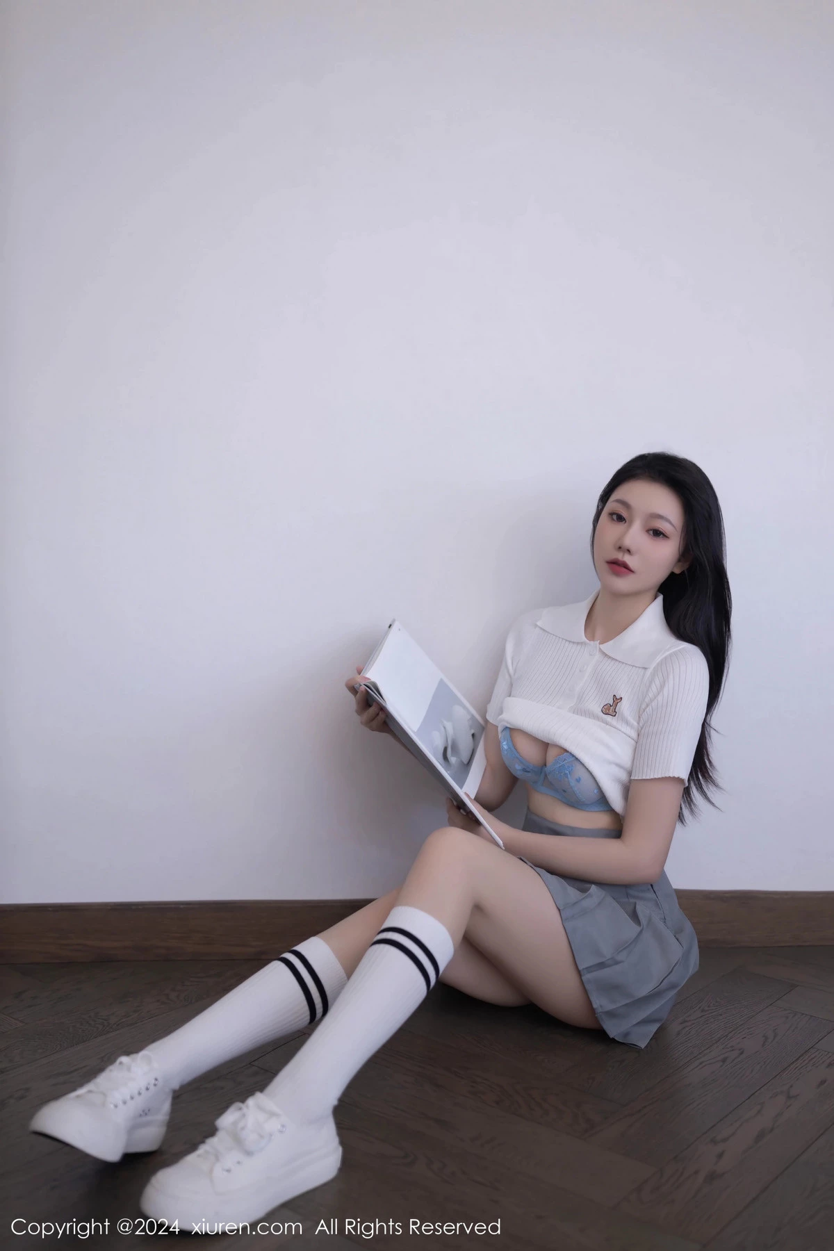 秀人集.com_[XiuRen秀人网]No.8649_模特安然anran性感白色上衣配灰色短裙露蕾丝内衣撩人诱惑写真80P