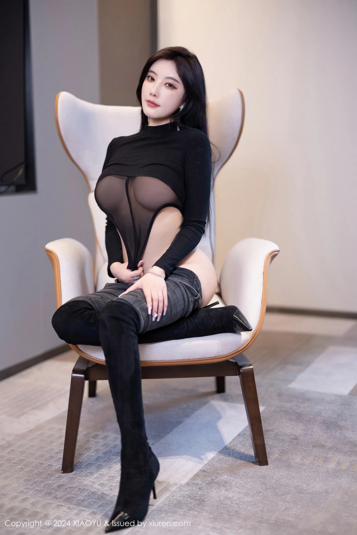 秀人集.com_[XiaoYu画语界]Vol.1243_女神杨晨晨Yome性感黑色网状服饰配黑长靴秀丰腴身材诱惑写真81P