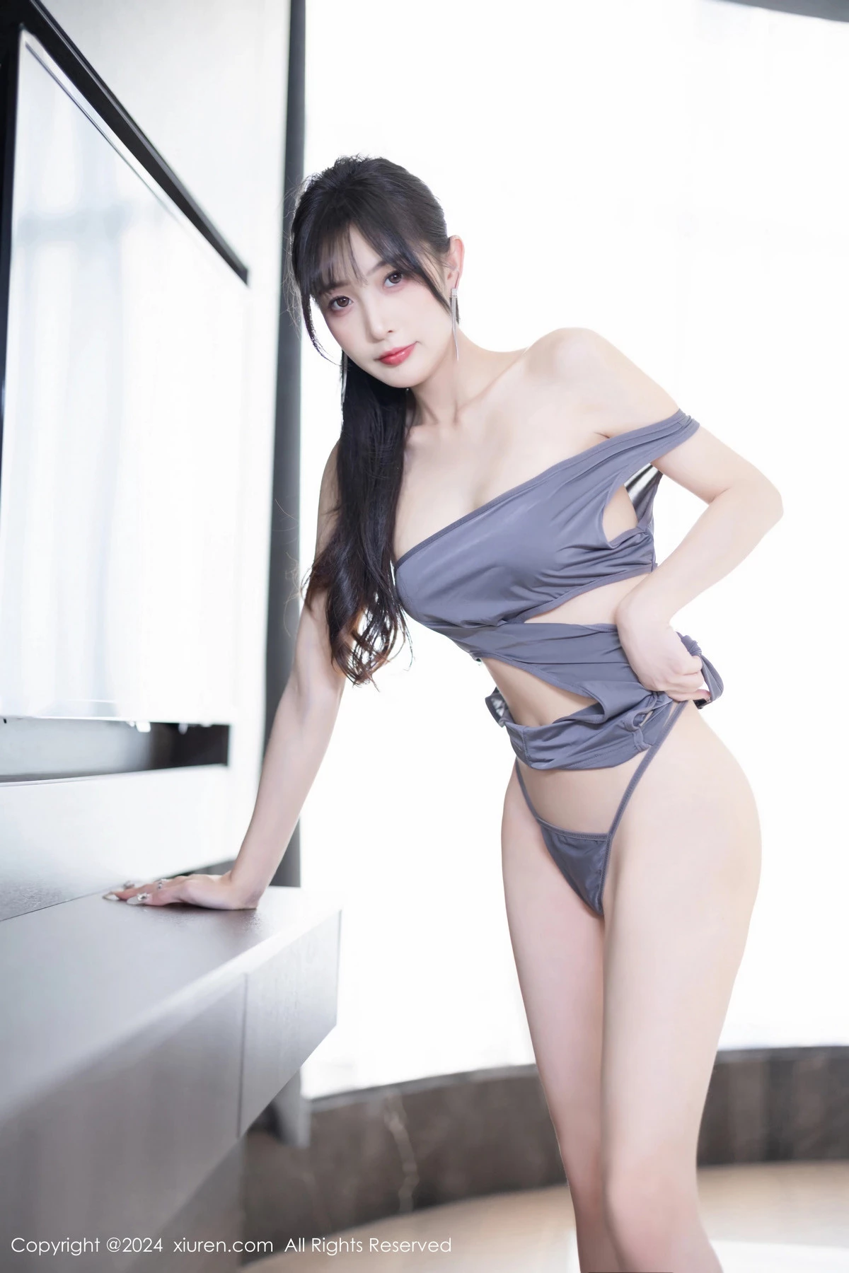 秀人集.com_[XiuRen秀人网]No.8682_模特林星阑性感浅粉色连衣裙+灰色连体内衣秀曼妙身姿诱惑写真82P