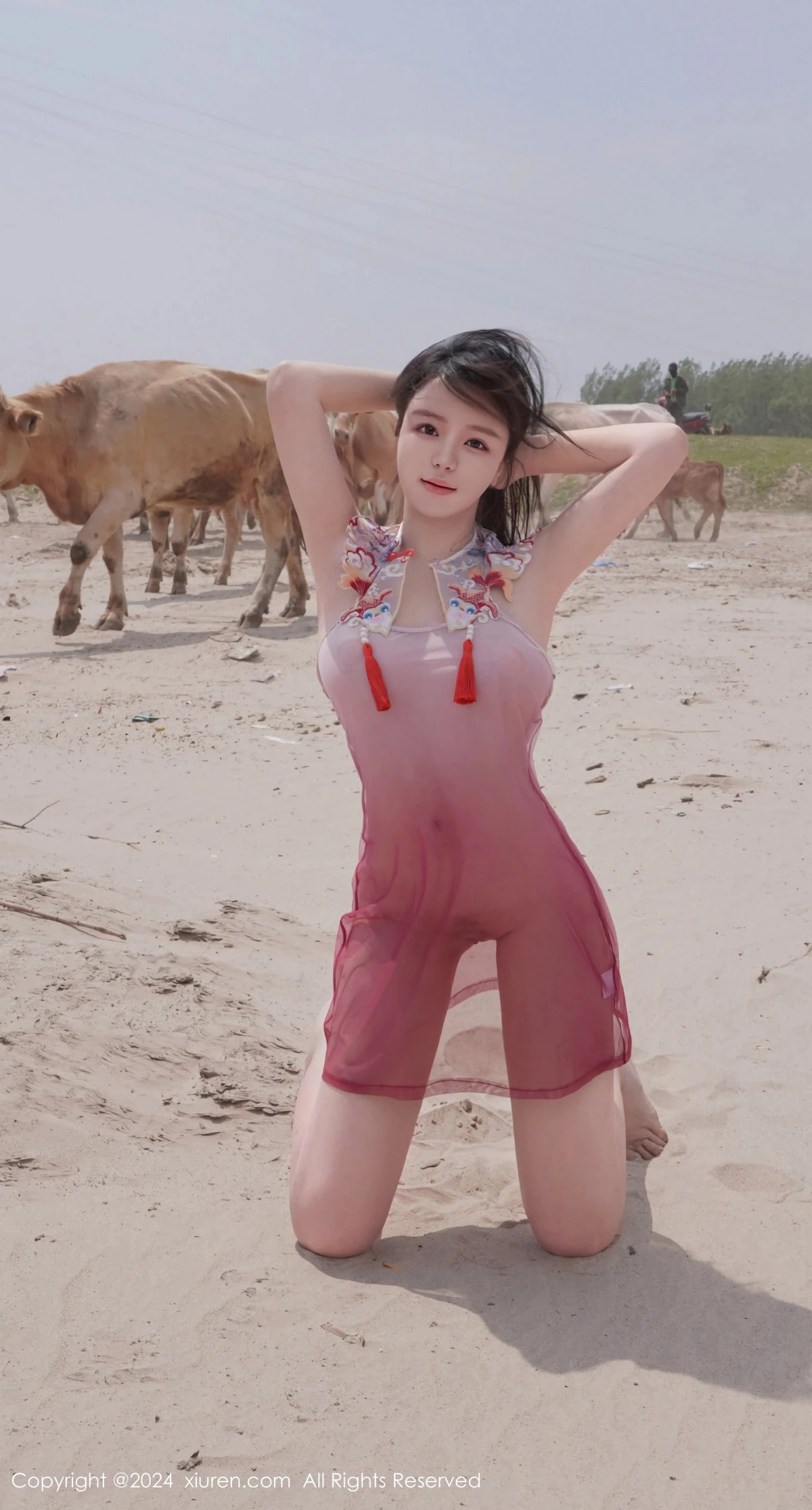 秀人集.com_[XiuRen秀人网]No.8777_模特小薯条nienie性感浅红色泳装+浅蓝色吊带秀曼妙身姿诱惑写真73P