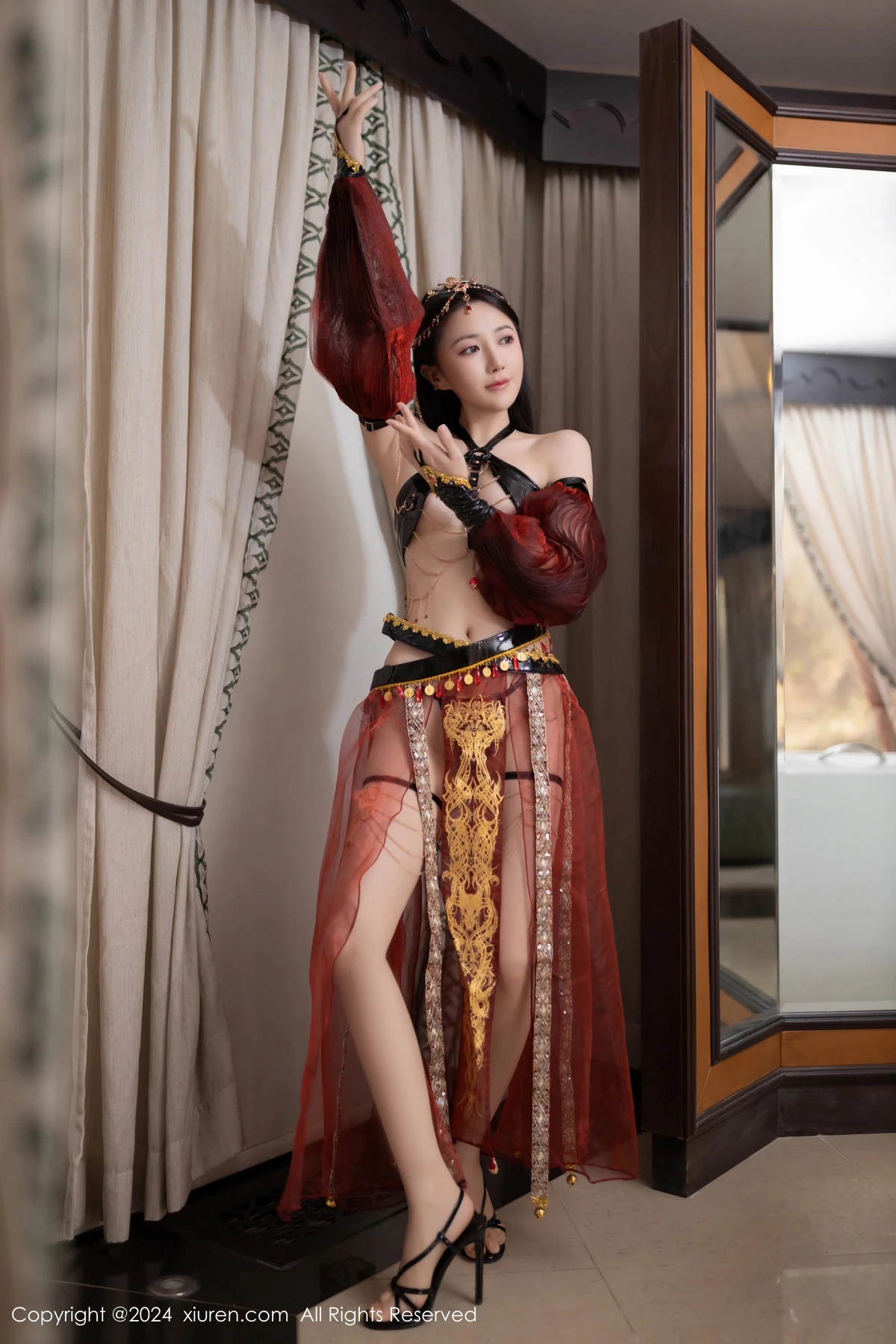 秀人集.com_[XiuRen秀人网]No.8778_模特鱼子酱Fish性感舞娘薄纱露黑色情趣内衣秀完美身材诱惑写真80P