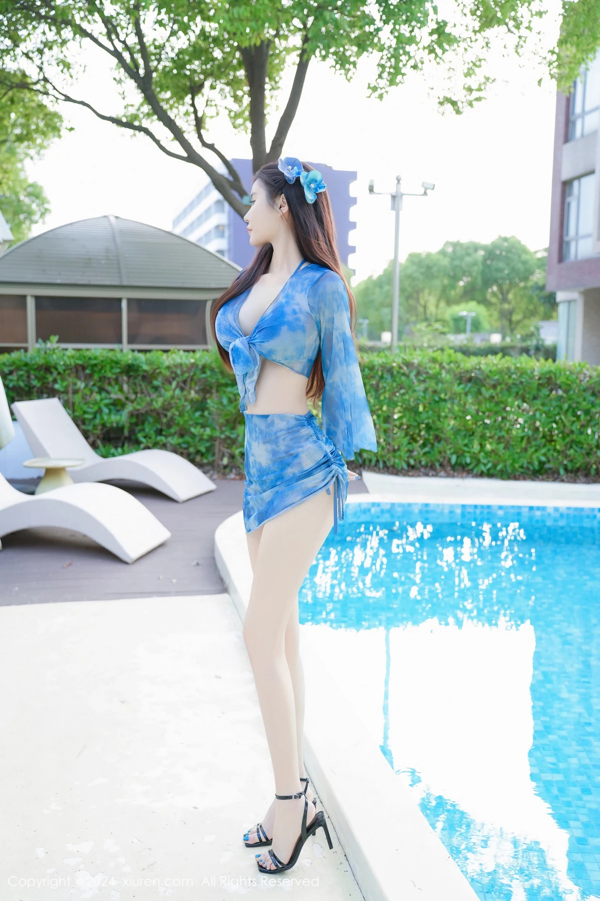秀人集.com_[XiuRen秀人网]No.8779_模特Erikaki泳池场景性感蓝色比基尼秀曼妙身姿撩人诱惑写真78P