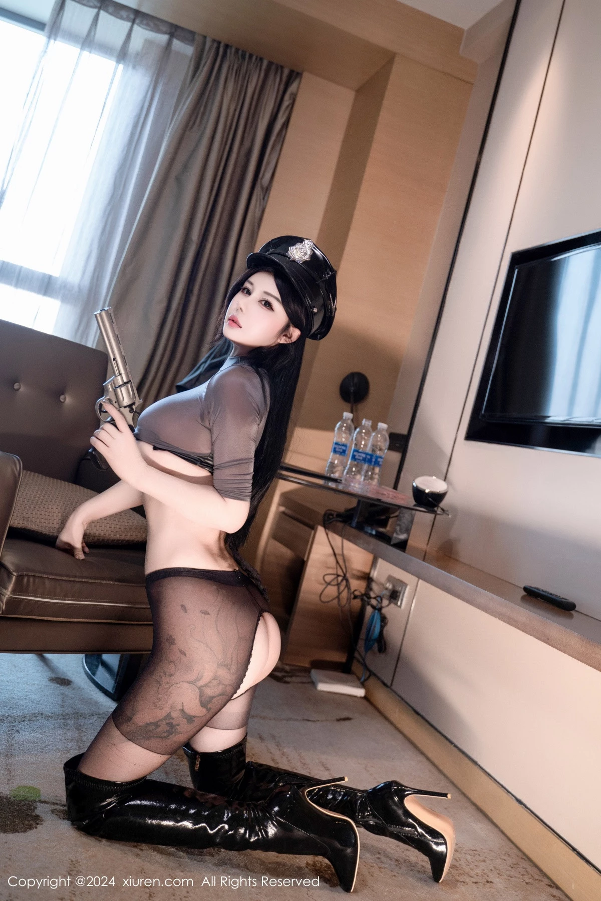 秀人集.com_[XiuRen秀人网]No.8789_模特陈芊儿性感黑色制服配开档黑丝半脱露豪乳遮点惹火诱惑写真84P