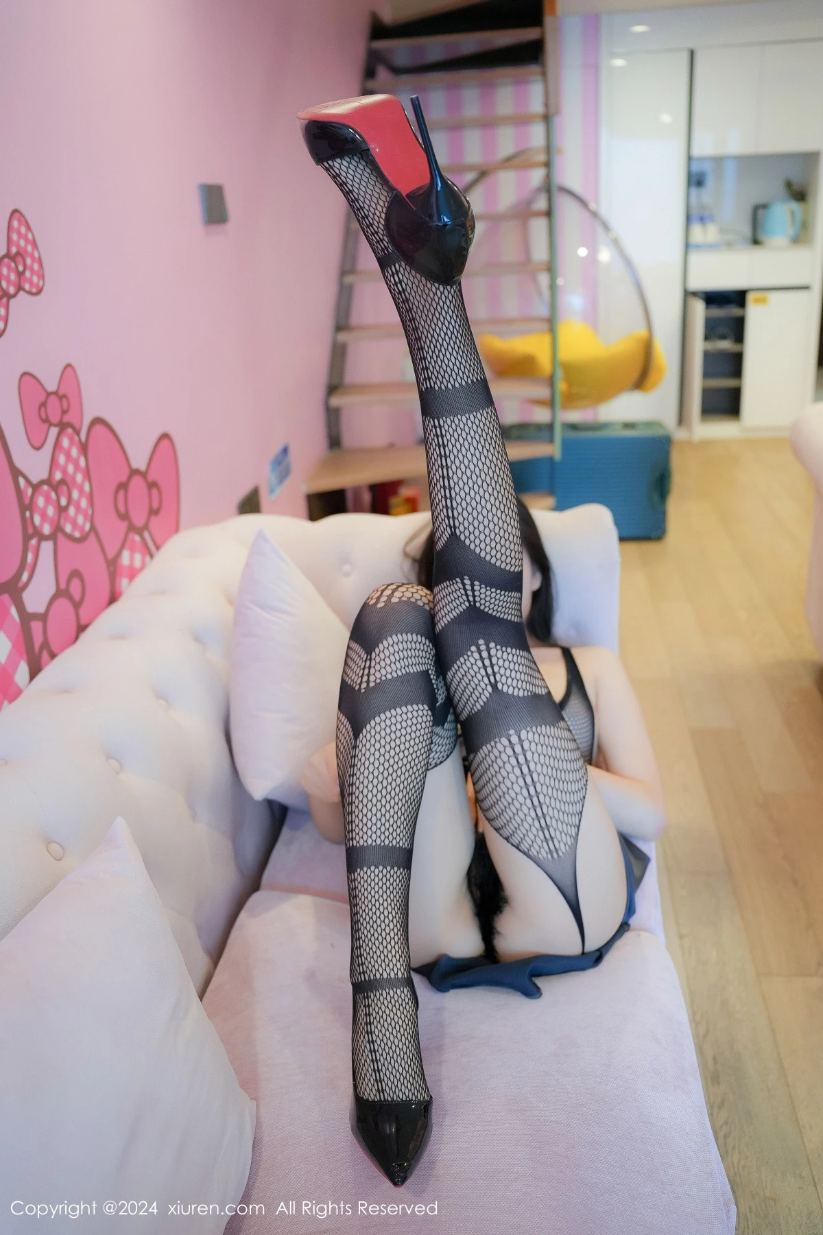 秀人集.com_[XiuRen秀人网]No.8795_模特雪糕CiCi性感紫色长裙露缕空连体黑丝秀完美身材诱惑写真98P