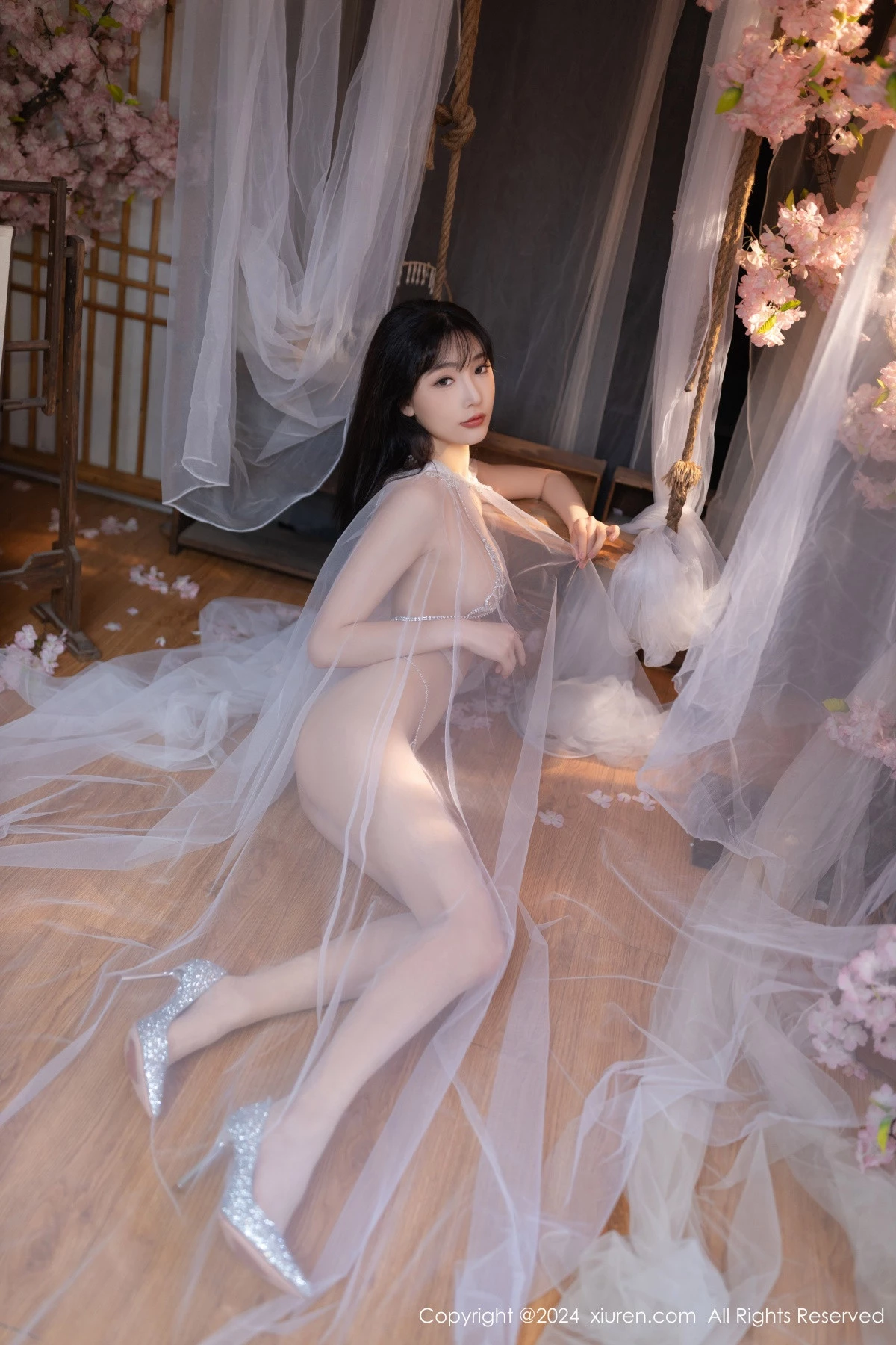 秀人集.com_[XiuRen秀人网]No.8807_模特陆萱萱性感白色轻透网纱配白色珍珠内衣秀惹火身材诱惑写真80P