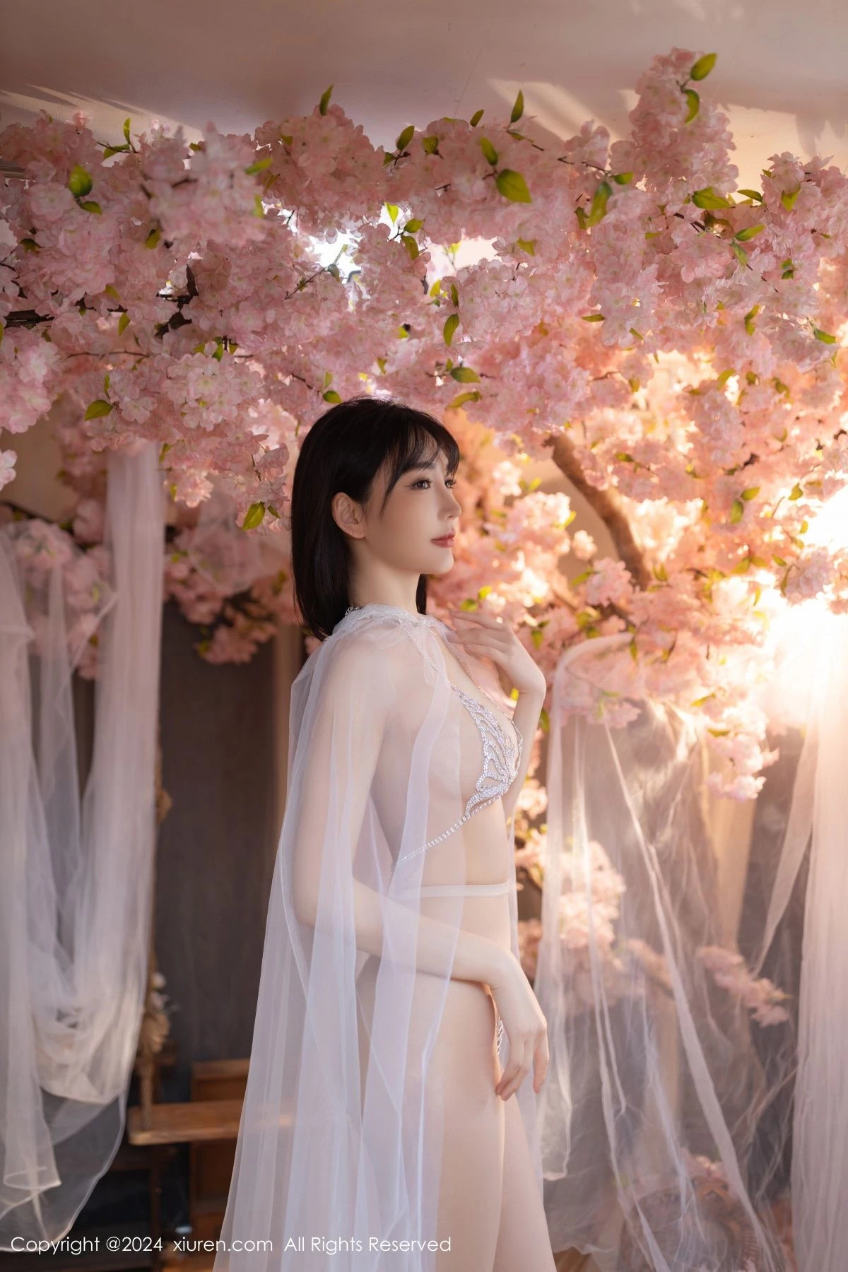 秀人集.com_[XiuRen秀人网]No.8807_模特陆萱萱性感白色轻透网纱配白色珍珠内衣秀惹火身材诱惑写真80P