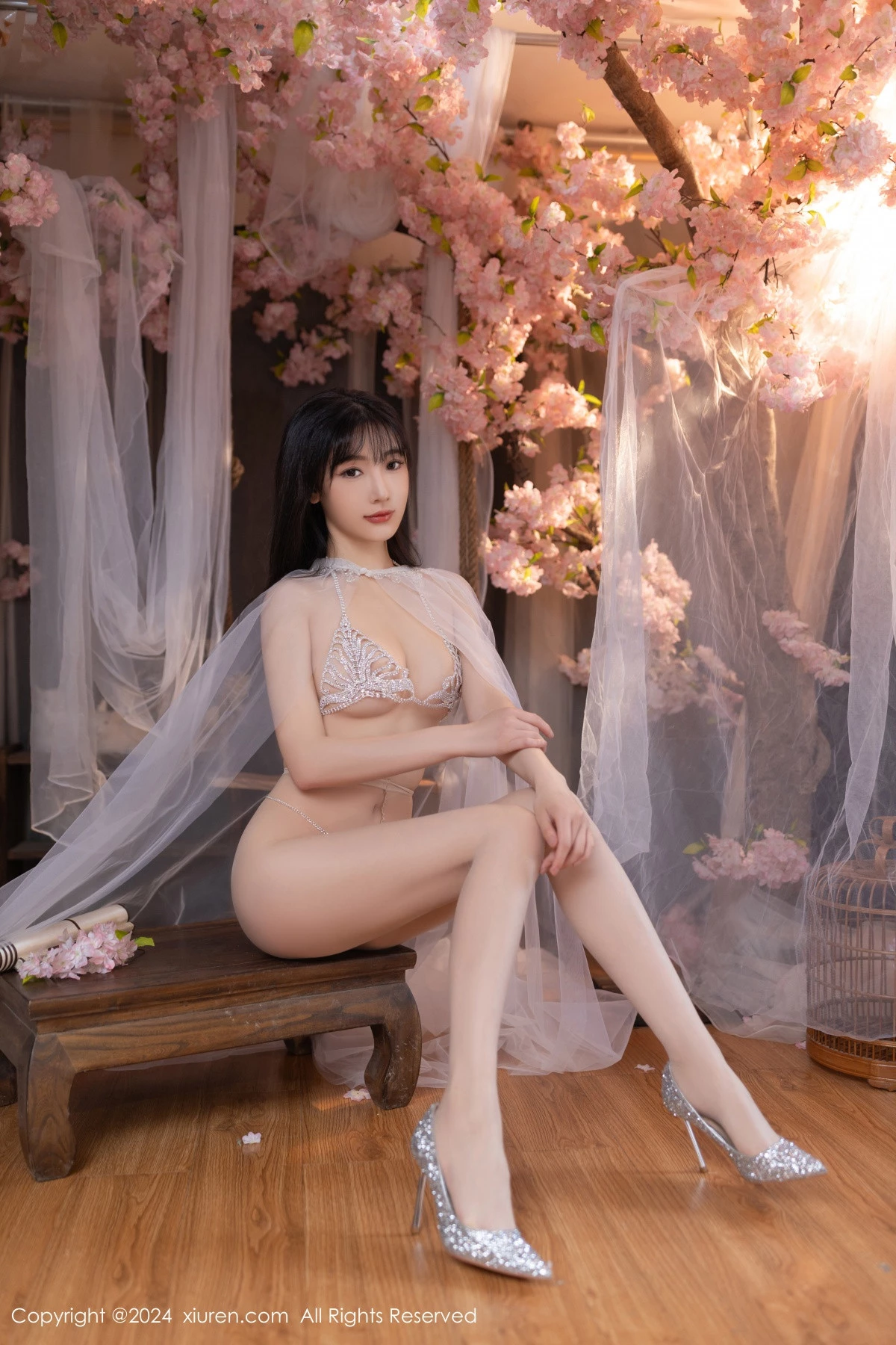 秀人集.com_[XiuRen秀人网]No.8807_模特陆萱萱性感白色轻透网纱配白色珍珠内衣秀惹火身材诱惑写真80P