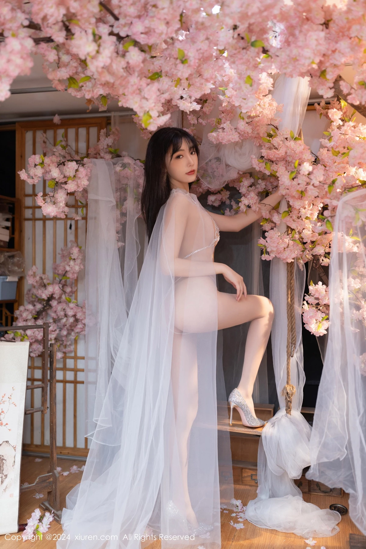 秀人集.com_[XiuRen秀人网]No.8807_模特陆萱萱性感白色轻透网纱配白色珍珠内衣秀惹火身材诱惑写真80P