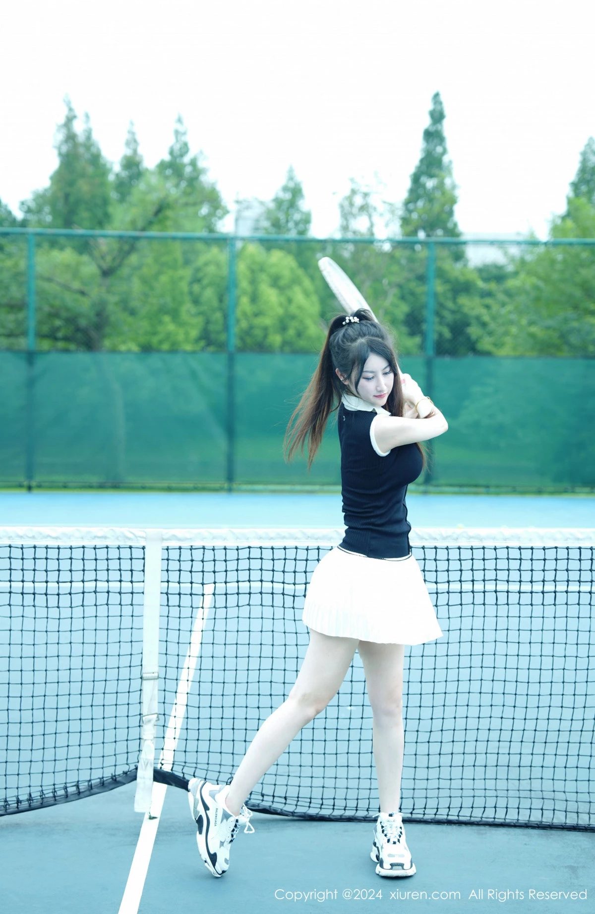 秀人集.com_[XiuRen秀人网]No.8821_模特诗诗kiki户外性感运动装露粉色内衣秀丰腴身姿惹火诱惑写真74P