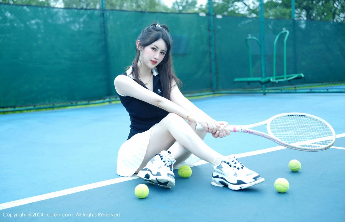 秀人集.com_[XiuRen秀人网]No.8821_模特诗诗kiki户外性感运动装露粉色内衣秀丰腴身姿惹火诱惑写真74P