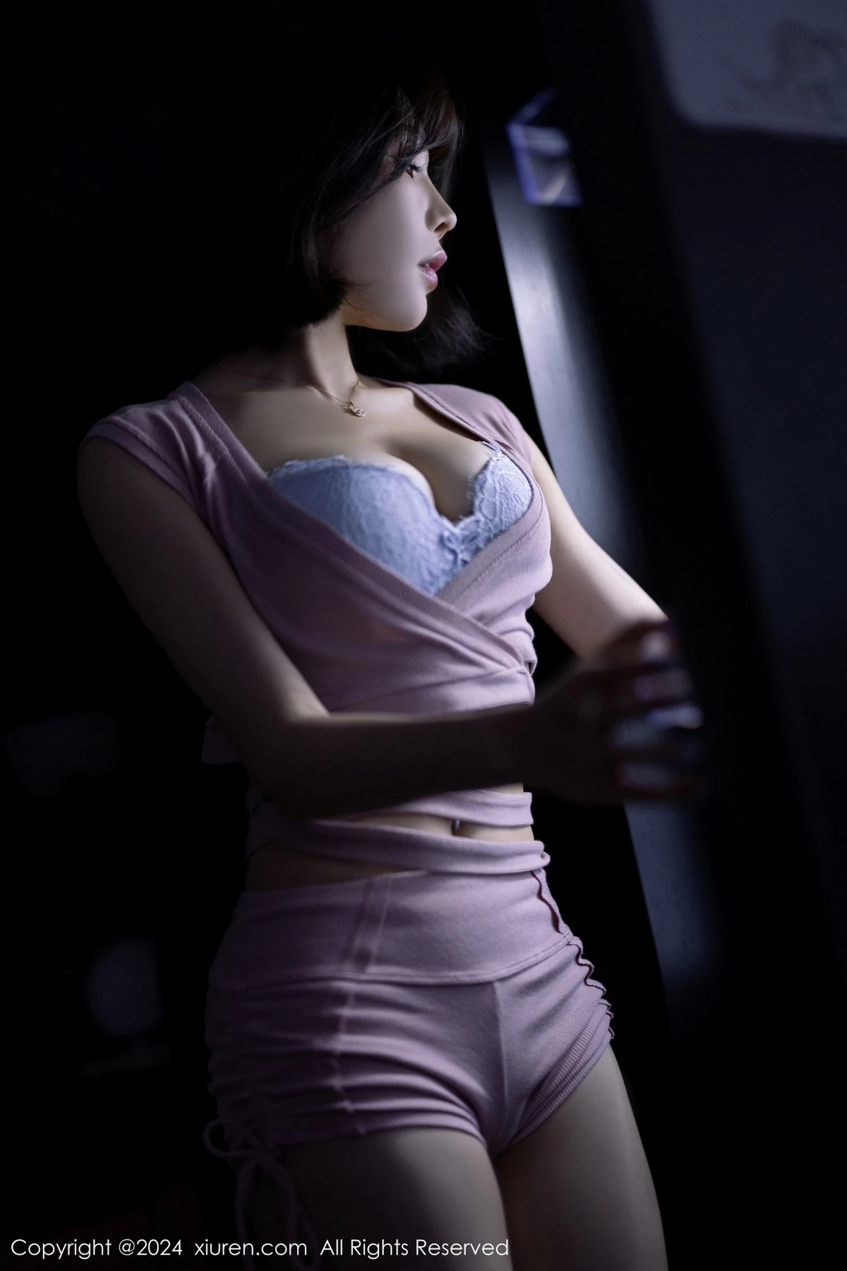 秀人集.com_[XiuRen秀人网]No.8836_模特徐莉芝Booty性感粉色服饰+白色蕾丝内衣秀曼妙身姿诱惑写真87P