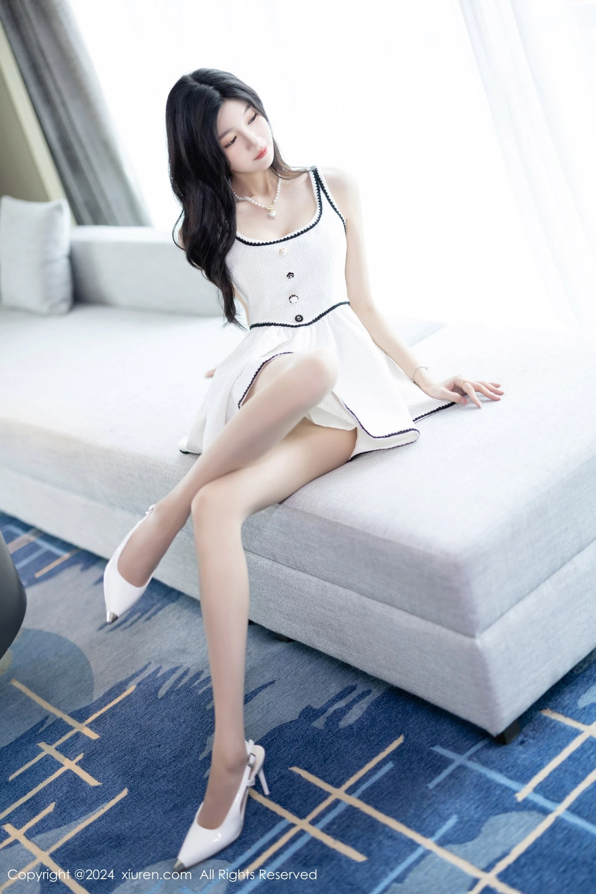 秀人集.com_[XiuRen秀人网]No.8861_模特程程程私房性感白色连衣短裙配白色丝袜秀曼妙身姿迷人写真83P