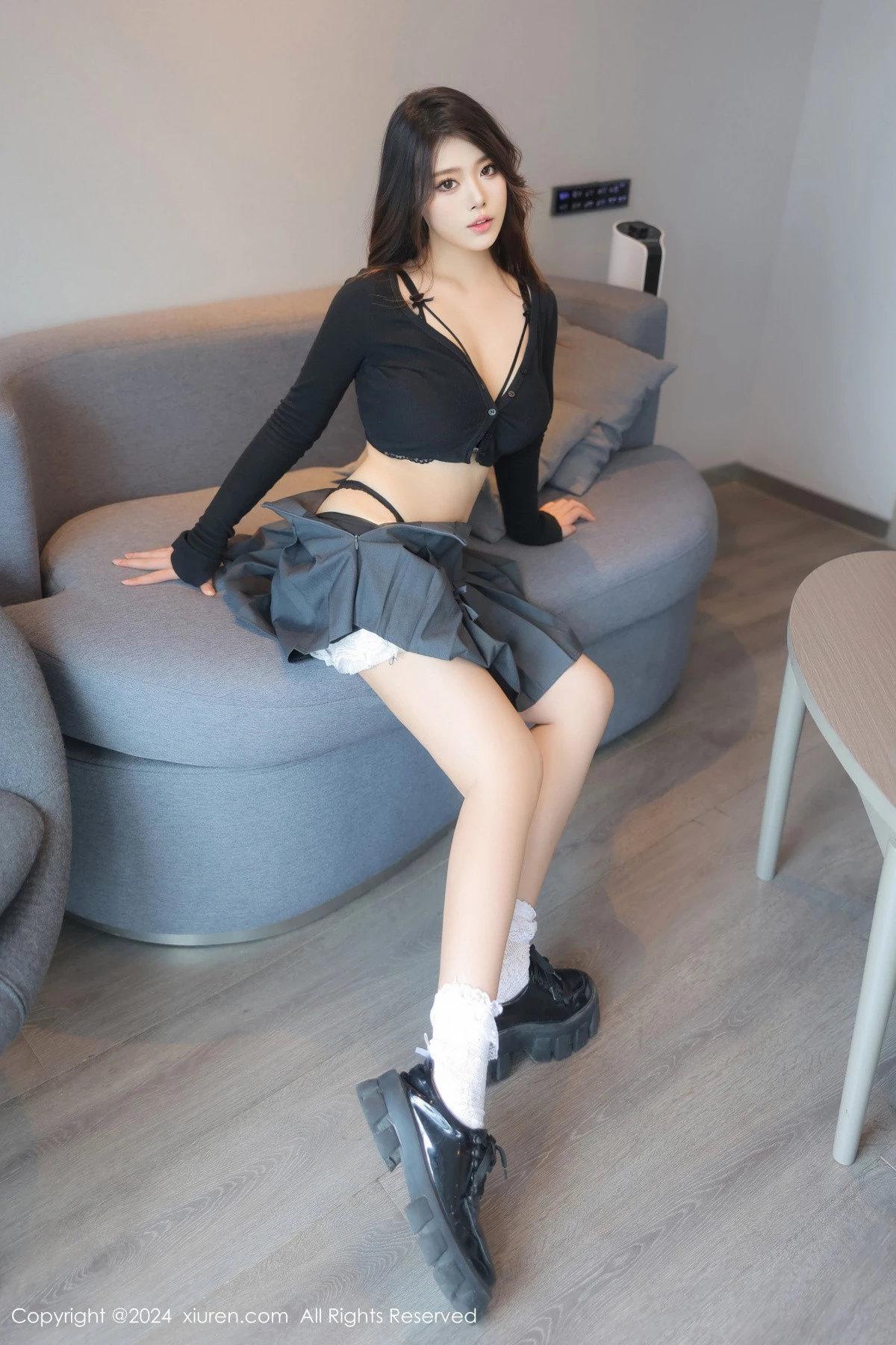 秀人集.com_[XiuRen秀人网]No.8870_模特蛋蛋宝性感JK制服露黑色情趣内衣秀丰腴身材惹火诱惑写真82P