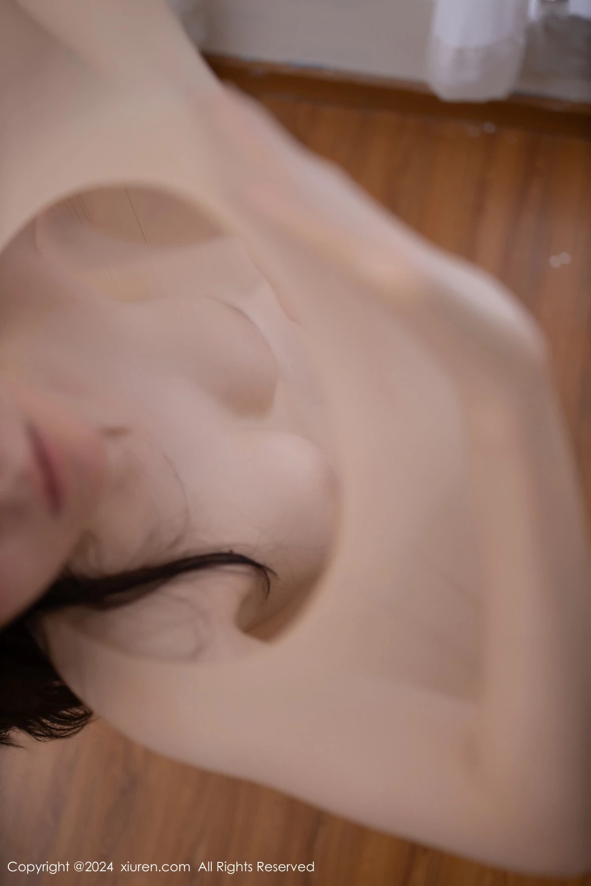 秀人集.com_[XiuRen秀人网]No.8731_模特小逗逗居家私房性感肉色连体衣透视秀惹火身材撩人诱惑写真80P