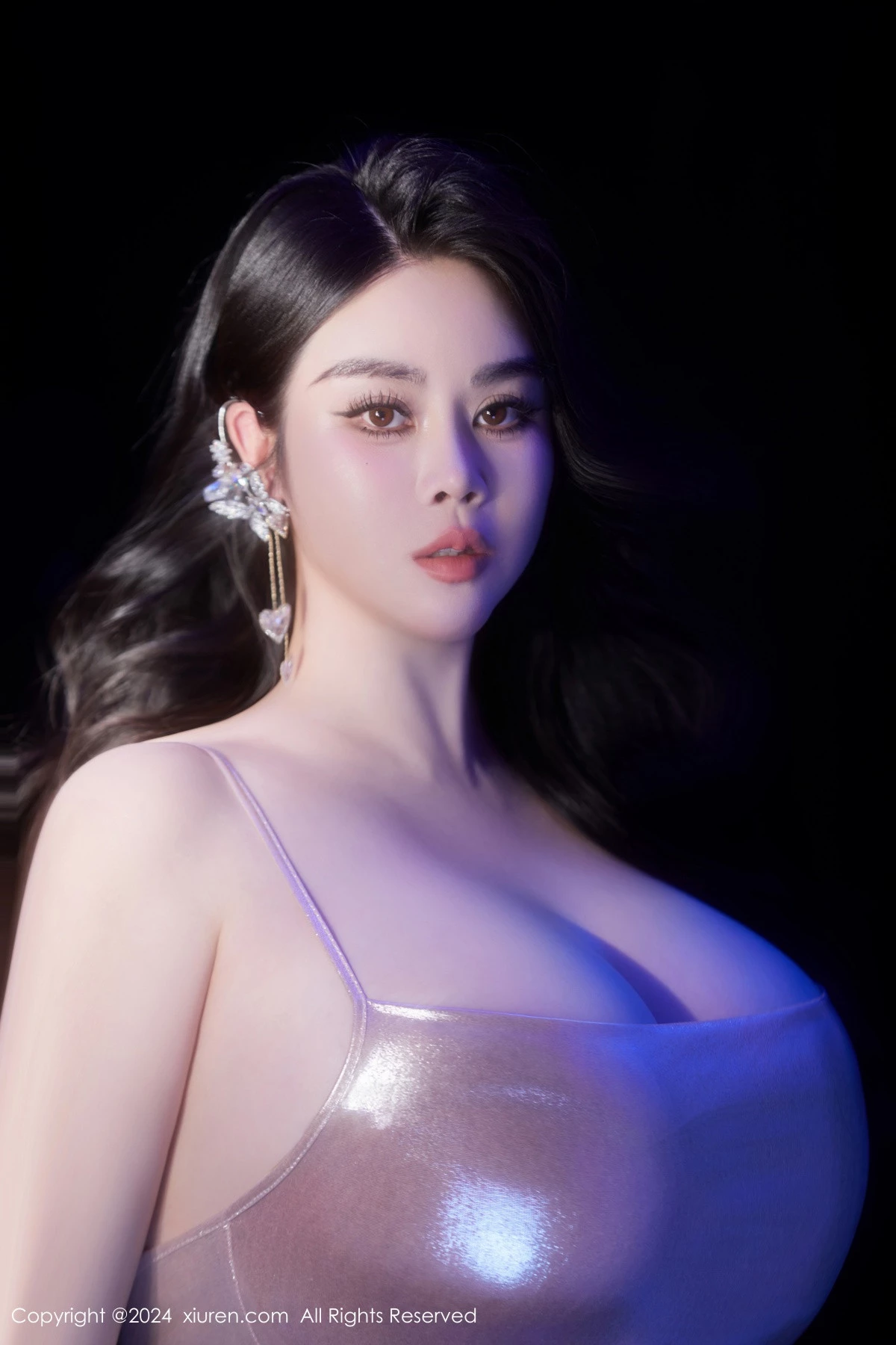 秀人集.com_[XiuRen秀人网]No.8878_模特戴渃欣性感紫色连衣裙+白色连衣裙秀丰满身材惹火诱惑写真47P