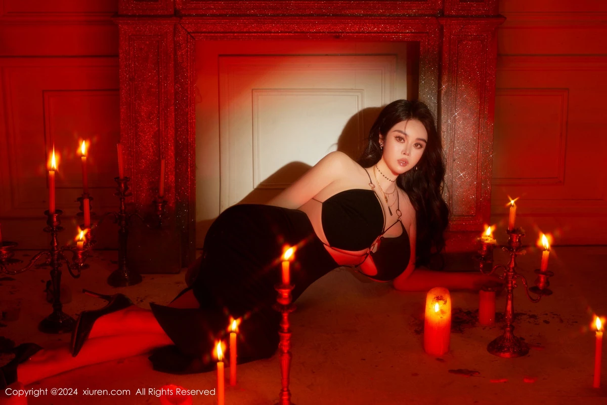 秀人集.com_[XiuRen秀人网]No.8878_模特戴渃欣性感紫色连衣裙+白色连衣裙秀丰满身材惹火诱惑写真47P