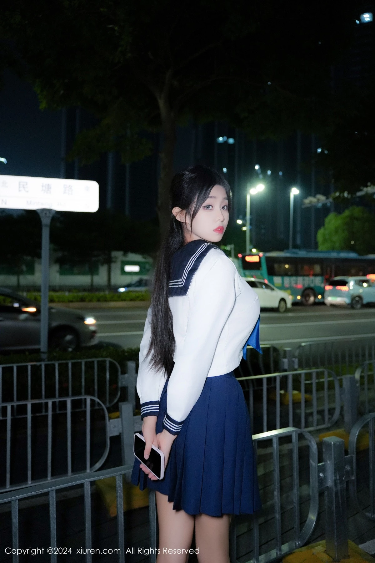 秀人集.com_[XiuRen秀人网]No.8879_模特董林越性感蓝白色校服配黑高跟半脱秀丰满身姿惹火诱惑写真66P