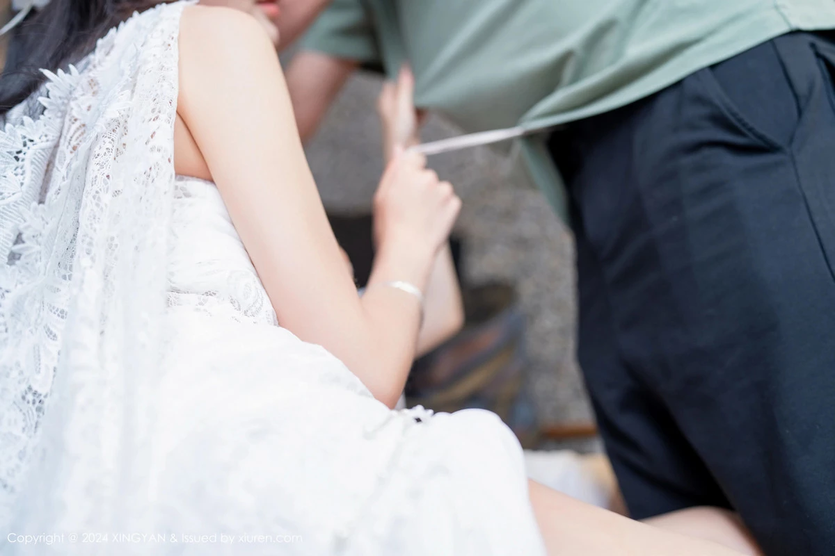 秀人集.com_[XINGYAN星颜社]VOL.261_模特合集女神林幼一＆潘思沁性感白色连衣裙秀丰满身材诱惑写真82P