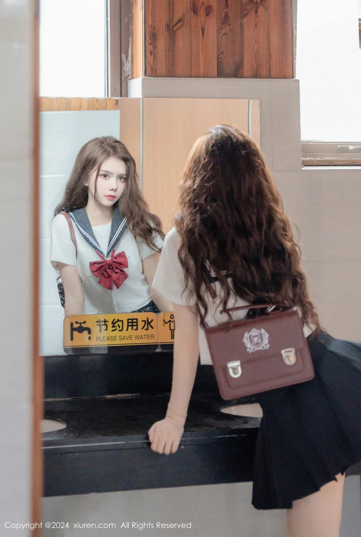 秀人集.com_[XiuRen秀人网]No.8948_新人模特拍黄瓜girl性感JK制服露白色蕾丝内衣秀曼妙身姿诱惑写真81P