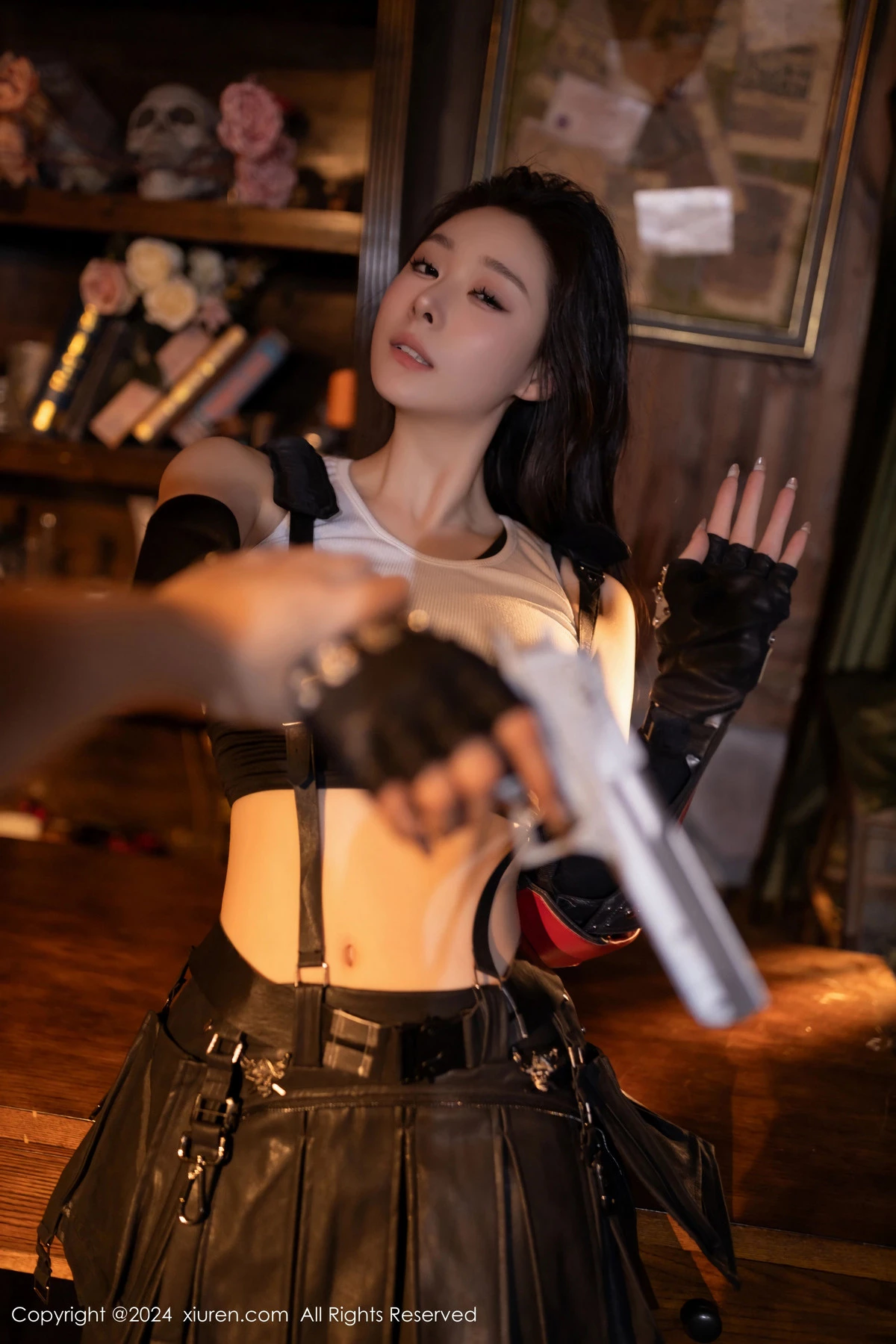 秀人集.com_[XiuRen秀人网]No.8953_模特小逗逗性感黑色短裙露情趣吊带配黑丝袜秀曼妙身姿诱惑写真80P