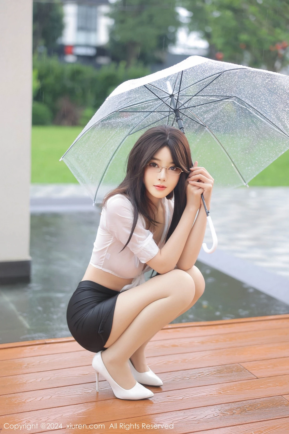 秀人集.com_[XiuRen秀人网]No.8885_模特桃妖夭性感白色轻透上衣配黑短裙露白色丝袜撩人诱惑写真92P