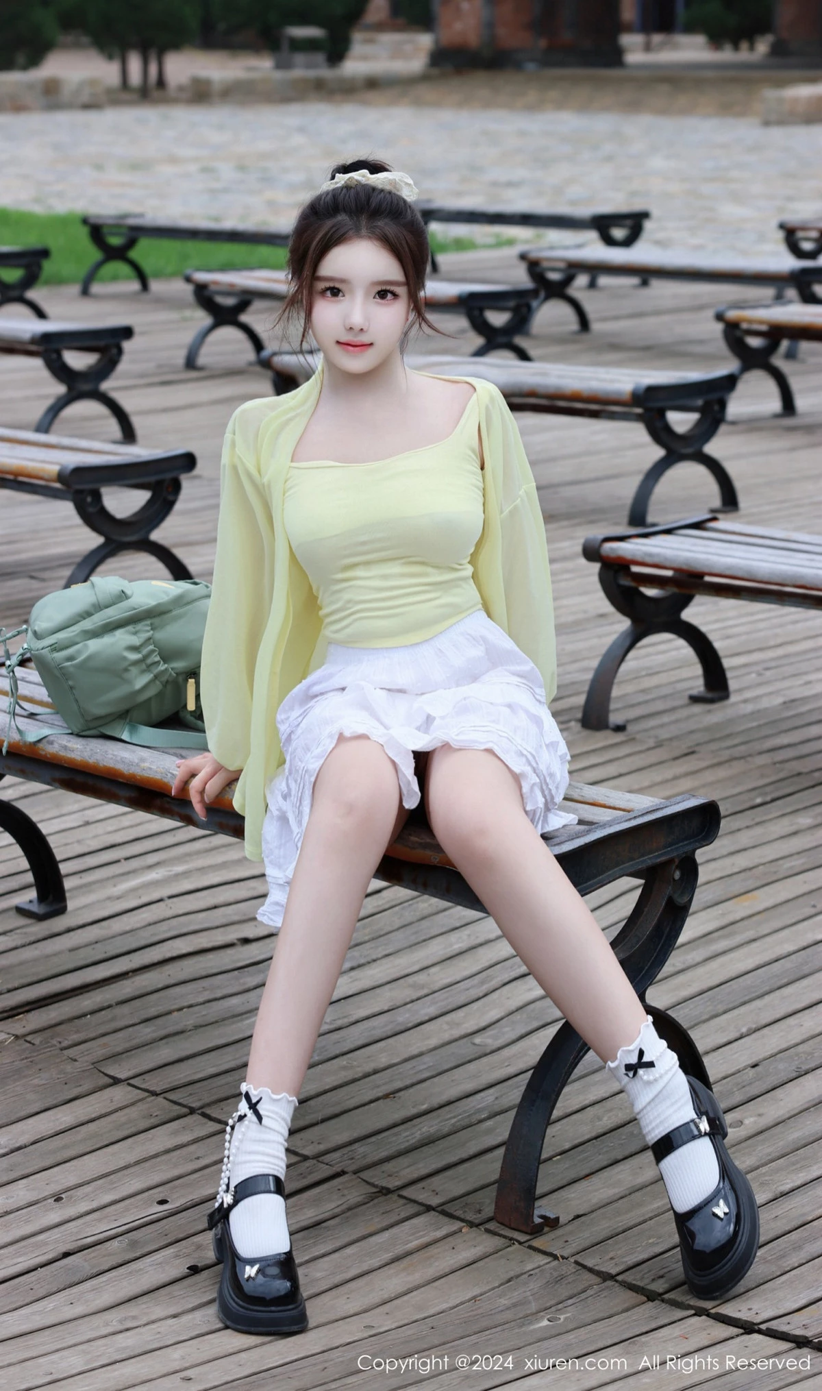 秀人集.com_[XiuRen秀人网]No.9024_模特小薯条nienie性感黄色上衣配白色短裙秀曼妙身姿迷人写真89P