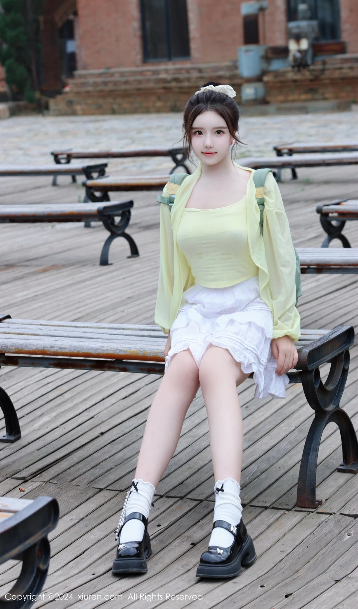 秀人集.com_[XiuRen秀人网]No.9024_模特小薯条nienie性感黄色上衣配白色短裙秀曼妙身姿迷人写真89P