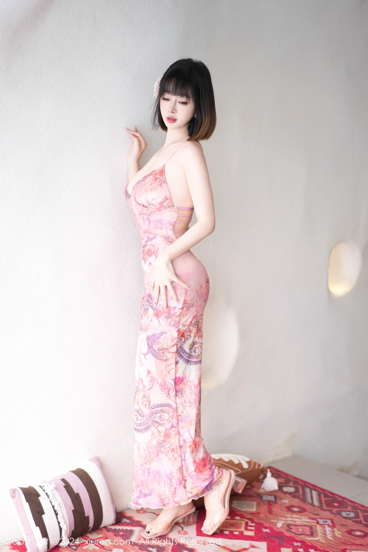 秀人集.com_[XiuRen秀人网]No.9025_女神王雨纯性感粉色吊带长裙低胸秀曼妙身姿迷人诱惑写真71P