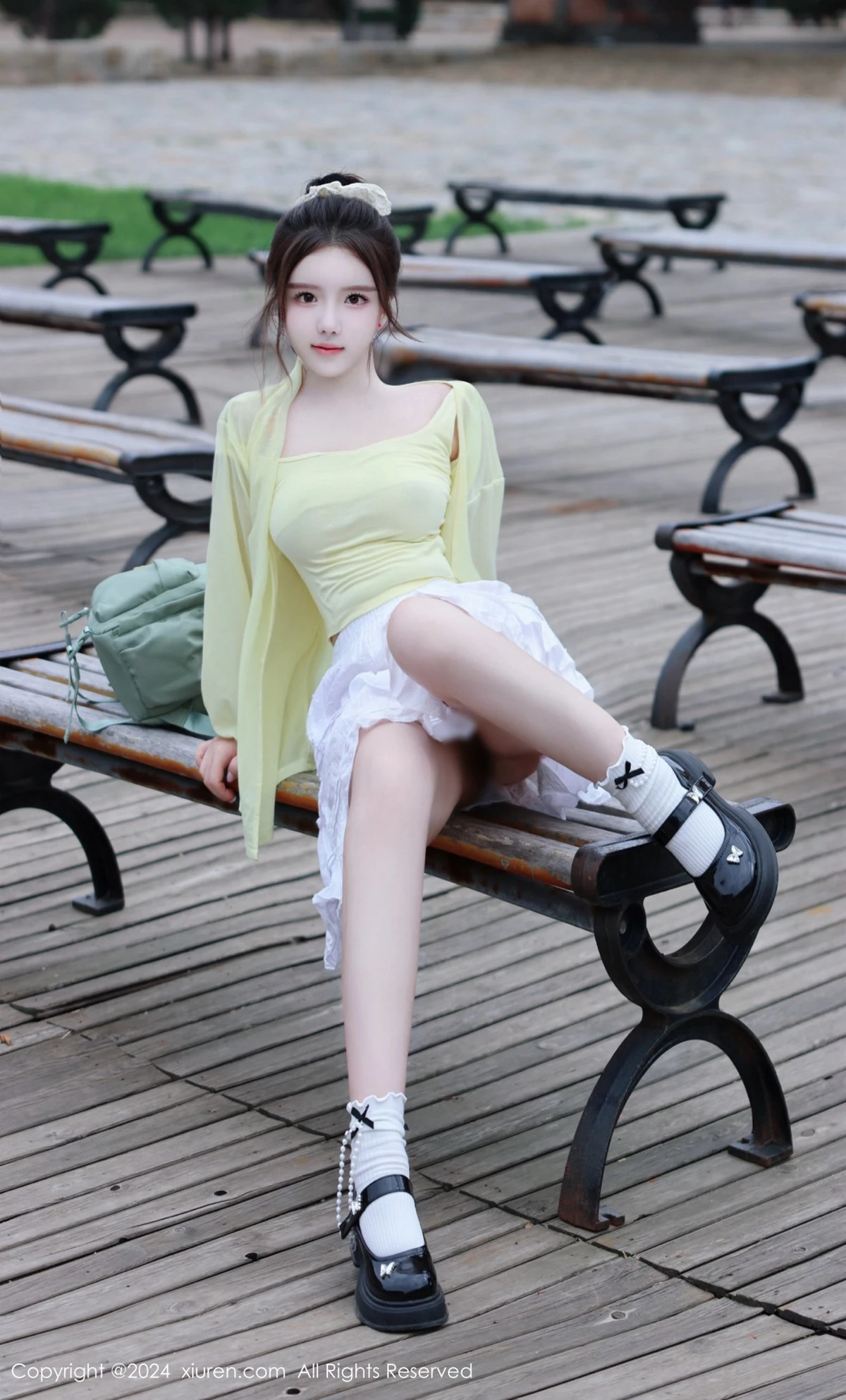 秀人集.com_[XiuRen秀人网]No.9024_模特小薯条nienie性感黄色上衣配白色短裙秀曼妙身姿迷人写真89P