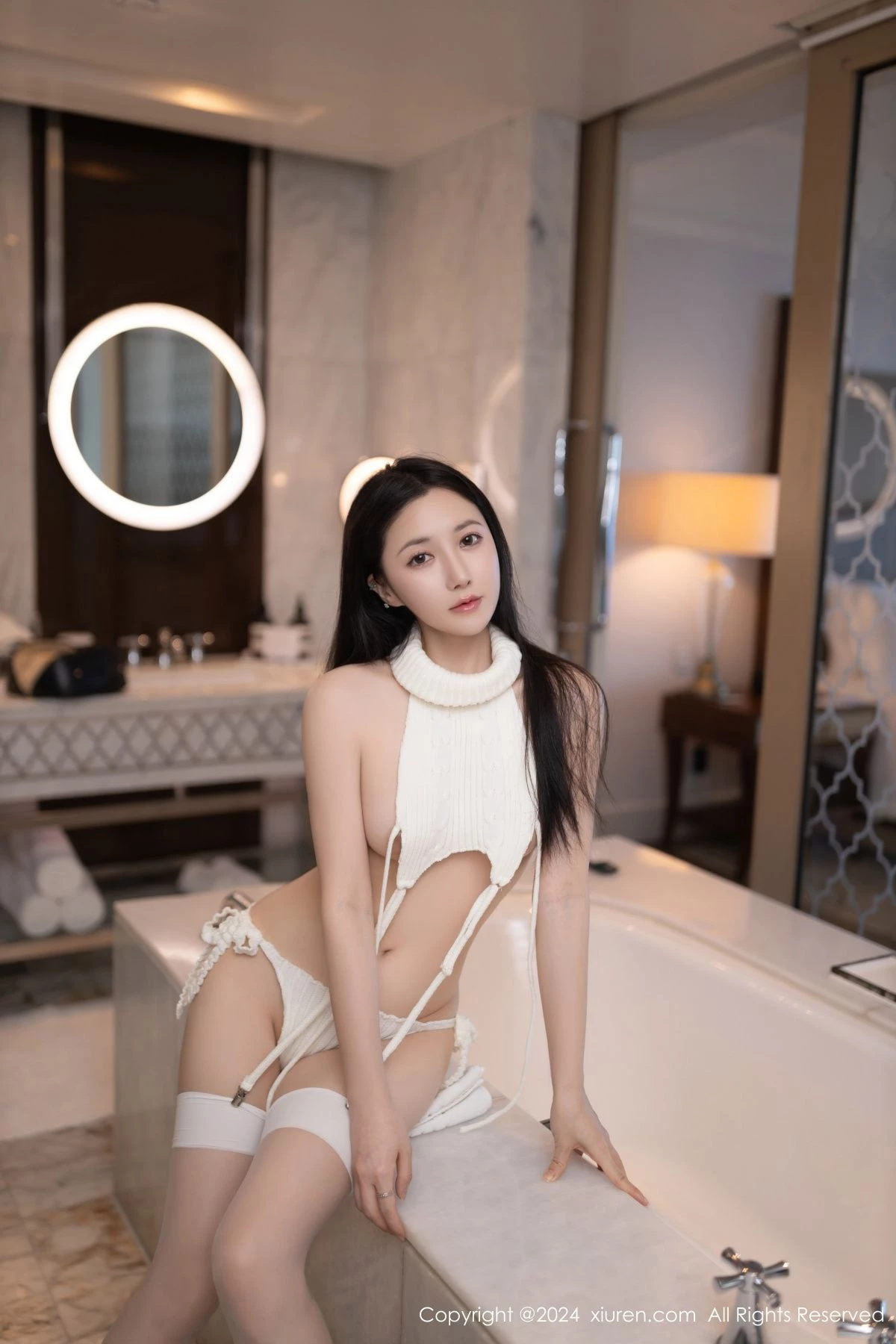 秀人集.com_[XiuRen秀人网]No.9030_模特鱼子酱Fish性感白色情趣服饰配白丝吊袜秀婀娜身姿诱惑写真80P