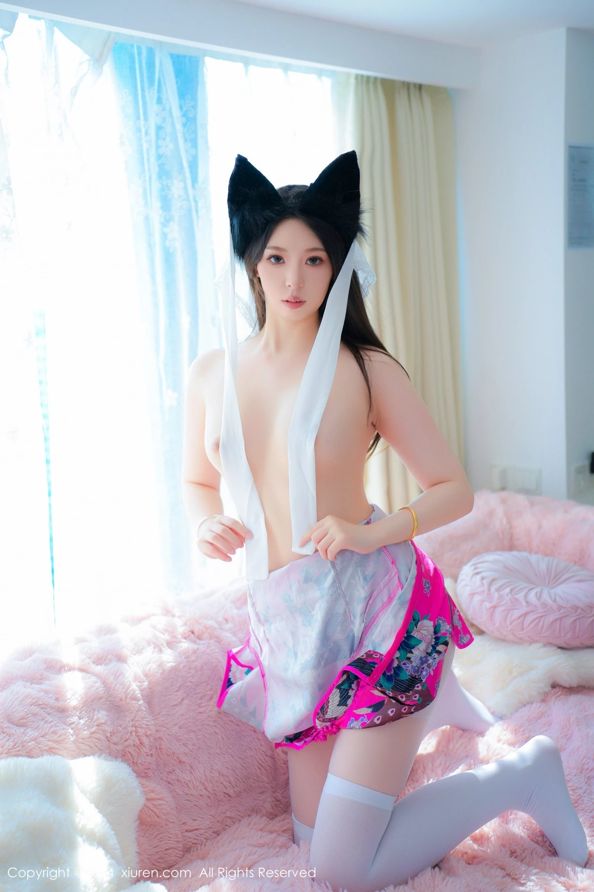 秀人集.com_[XiuRen秀人网]No.8896_模特小波多性感暗红厨娘装扮配白色丝袜秀凹凸身材惹火诱惑写真57P