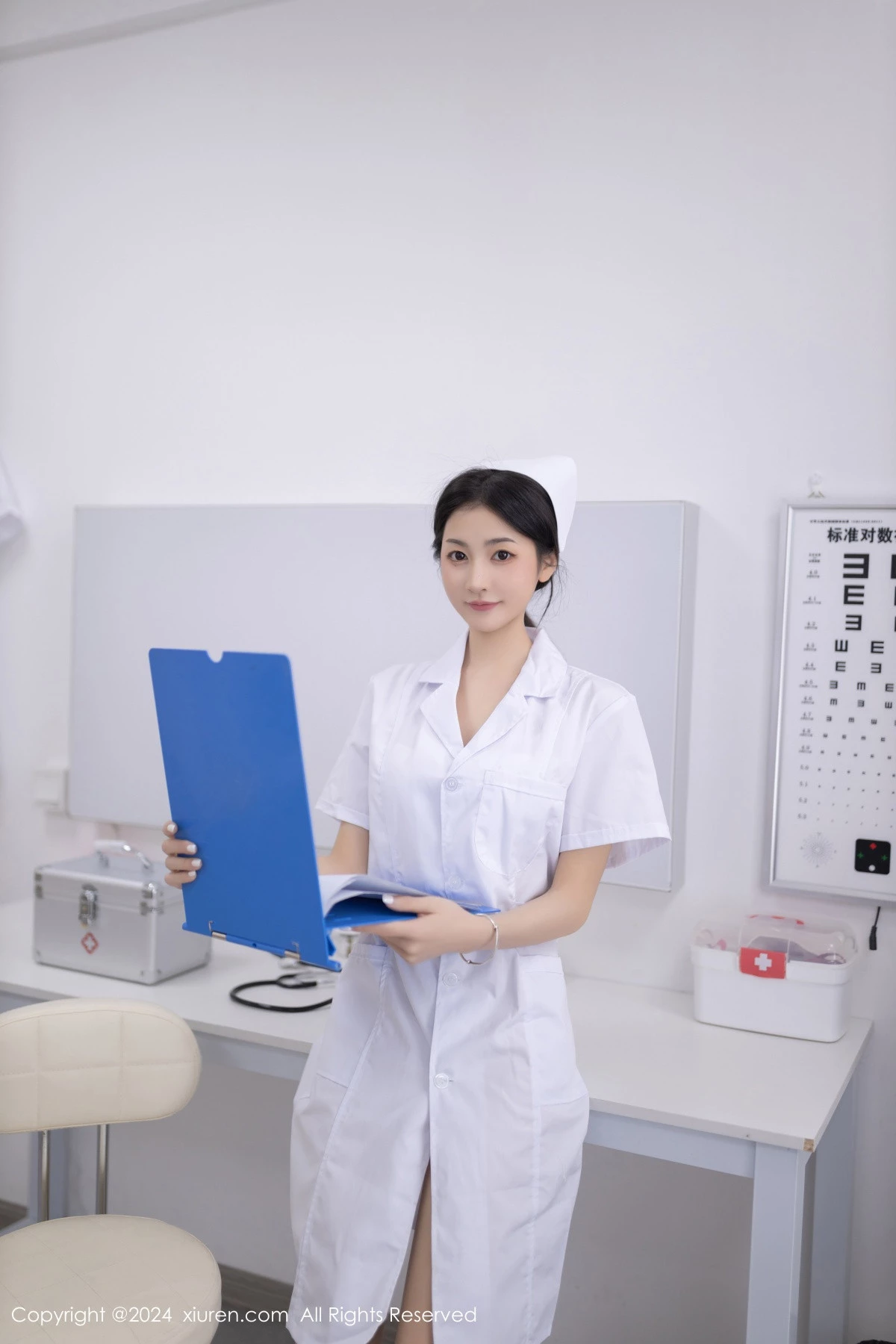 秀人集.com_[XiuRen秀人网]No.8897_模特鱼尾fish性感白色护士服配超薄肉丝秀丰腴身姿撩人诱惑写真80P