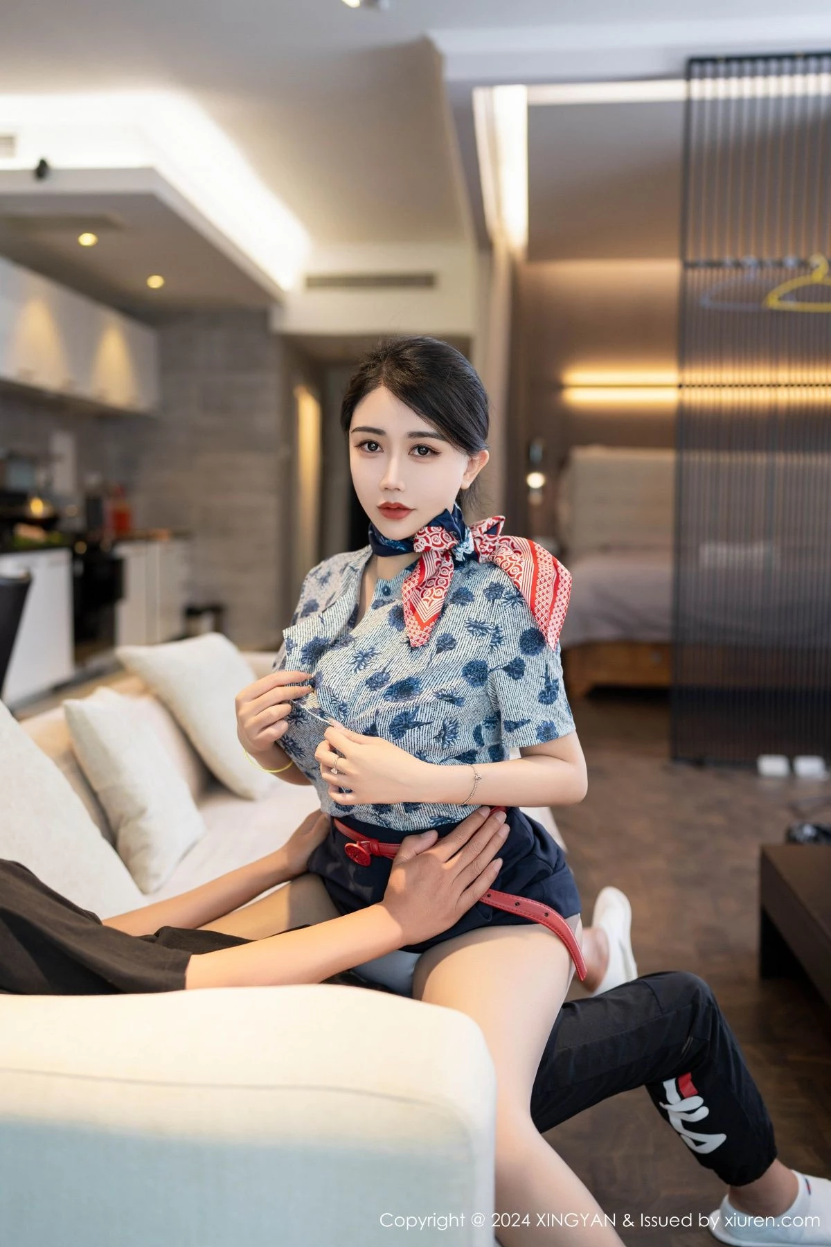 秀人集.com_[XINGYAN星颜社]VOL.259_模特李若汐ci性感空姐制服配超薄肉丝秀丰腴身材完美诱惑写真81P