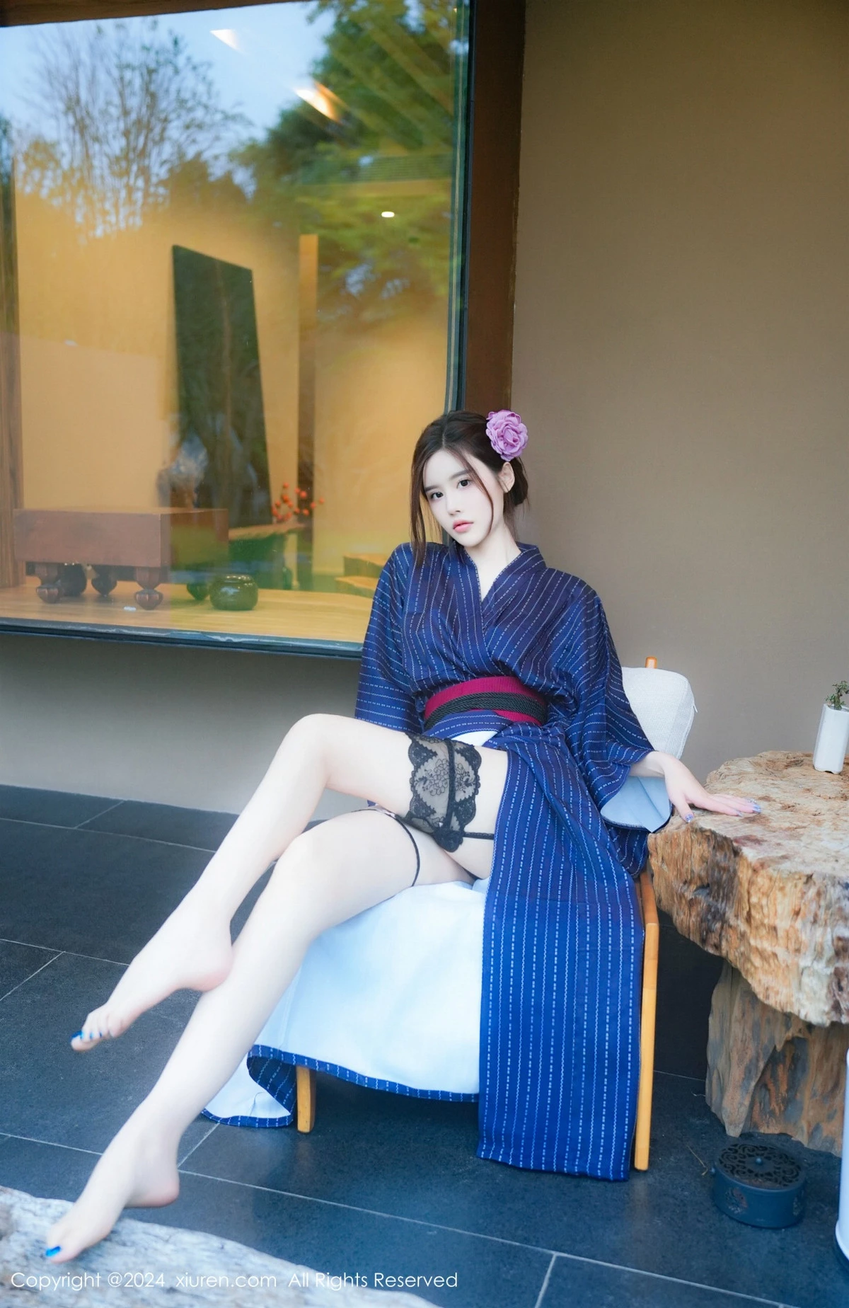 秀人集.com_[XiuRen秀人网]No.8928_模特Erikaki户外枷锁主题性感黑色情趣内衣秀白嫩美腿诱惑写真79P