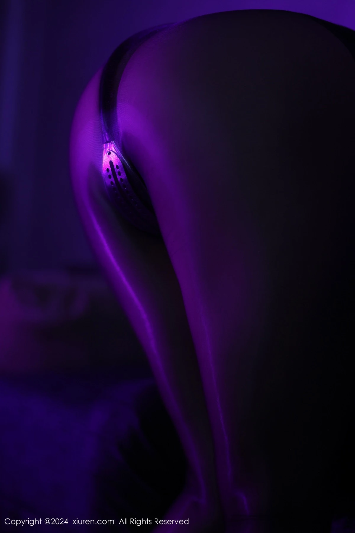 秀人集.com_[XiuRen秀人网]No.9071_模特麦田性感兔子造型黑色制服配超薄黑丝秀曼妙身姿诱惑写真87P