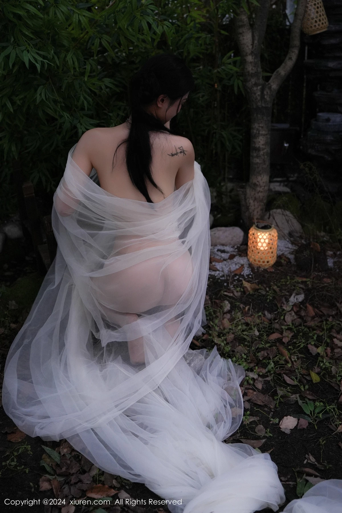 秀人集.com_[XiuRen秀人网]No.9105_模特妙可可Cheese户外场景性感半透白纱秀惹火身材撩人诱惑写真84P