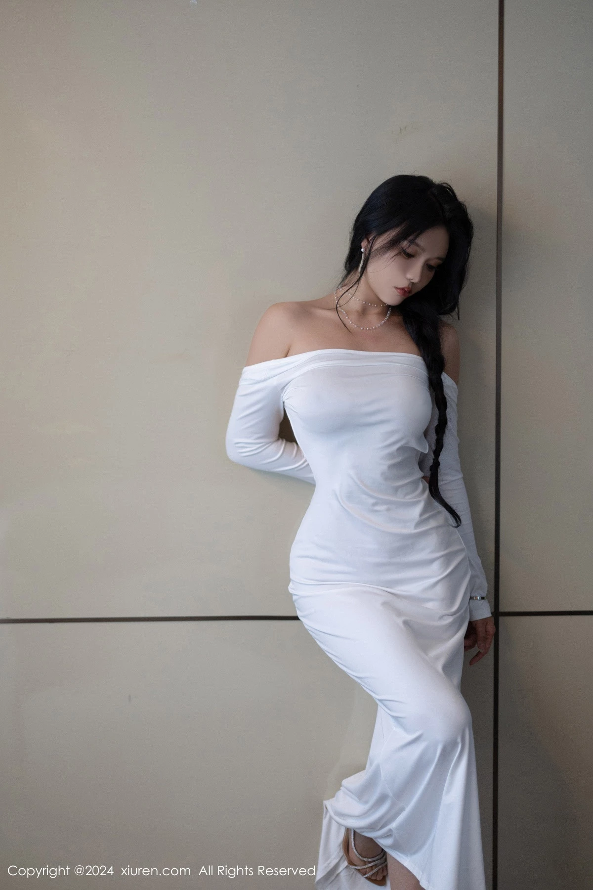 秀人集.com_[XiuRen秀人网]No.9115_模特娜比性感白色连衣裙+黑色蕾丝情趣内衣秀凹凸身材诱惑写真81P