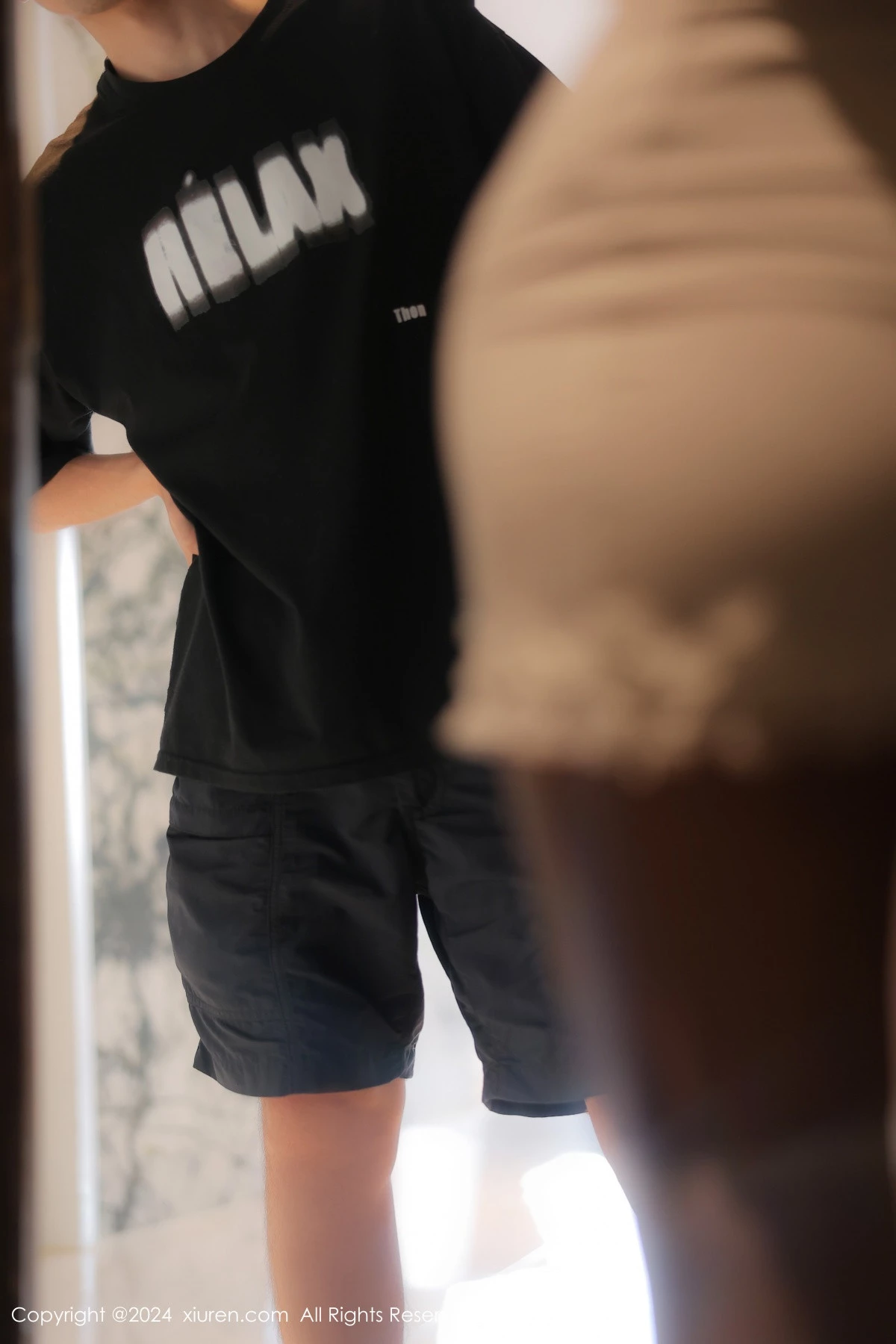 秀人集.com_[XiuRen秀人网]No.9121_模特桃妖夭性感白色连衣短裙配白色丝袜秀曼妙身姿迷人诱惑写真85P