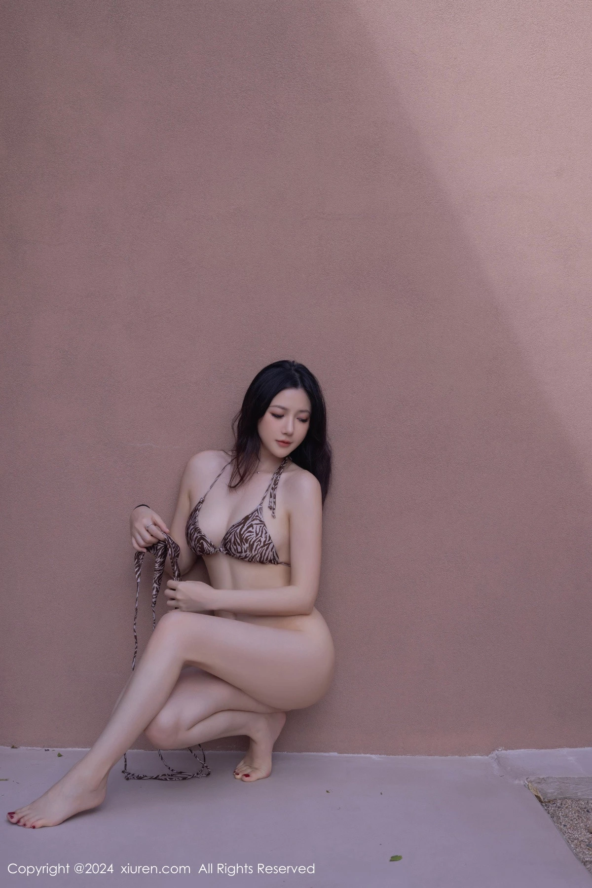 秀人集.com_[XiuRen秀人网]No.9166_模特鱼子酱Fish性感内衣配超短牛仔裤露白丝袜秀完美身材诱惑写真80P