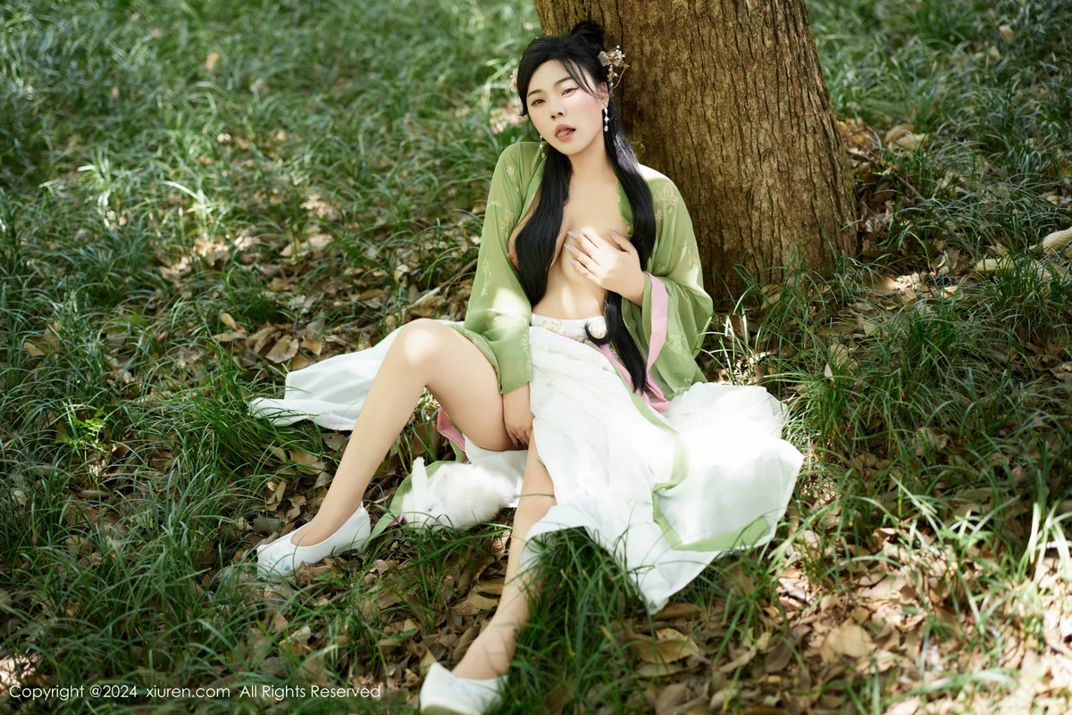 秀人集.com_[XiuRen秀人网]No.9162_模特麦田中秋汉服主题户外性感薄纱服饰秀曼妙身姿诱惑写真72P