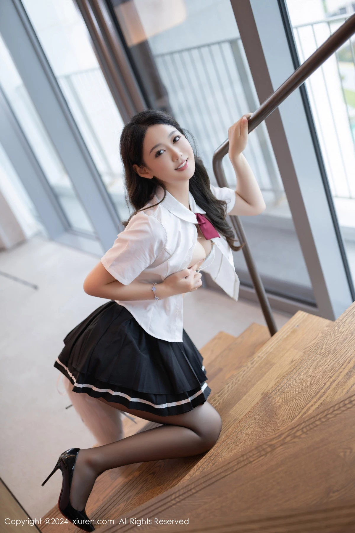 秀人集.com_[XiuRen秀人网]No.9174_模特唐安琪私房JK制服配开档黑丝露性感内衣秀曼妙身姿诱惑写真84P