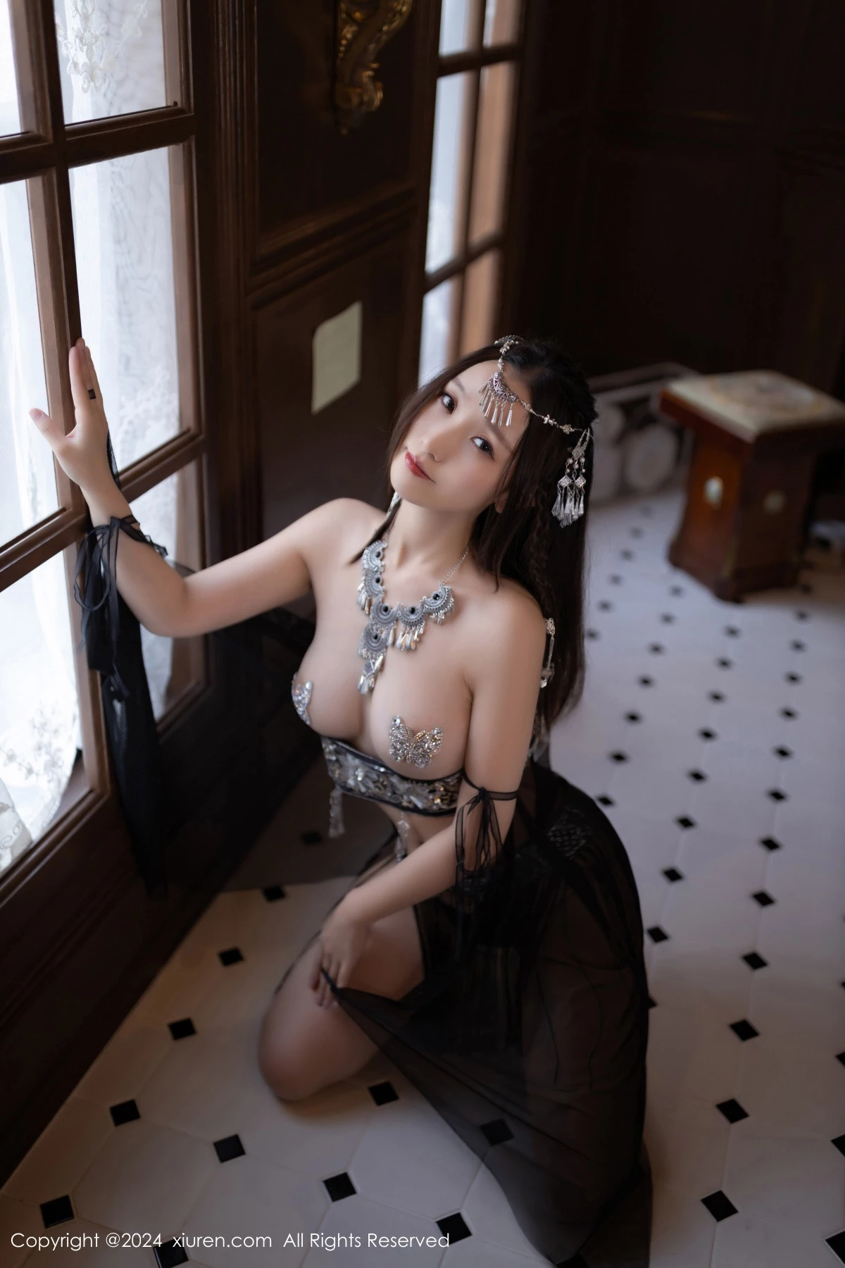 秀人集.com_[XiuRen秀人网]No.9172_模特杏子Yada性感黑色轻透服饰露情趣内衣秀曼妙身姿诱惑写真81P