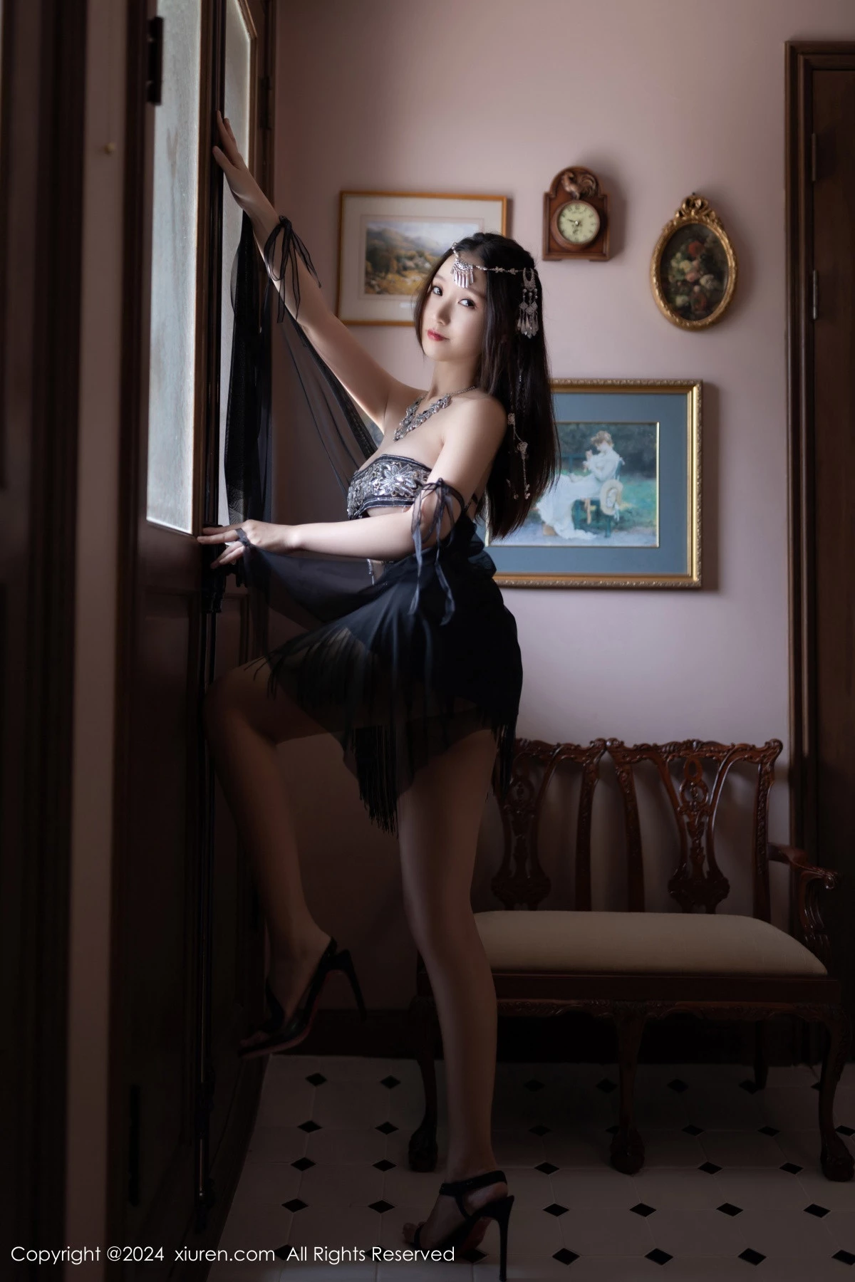 秀人集.com_[XiuRen秀人网]No.9172_模特杏子Yada性感黑色轻透服饰露情趣内衣秀曼妙身姿诱惑写真81P